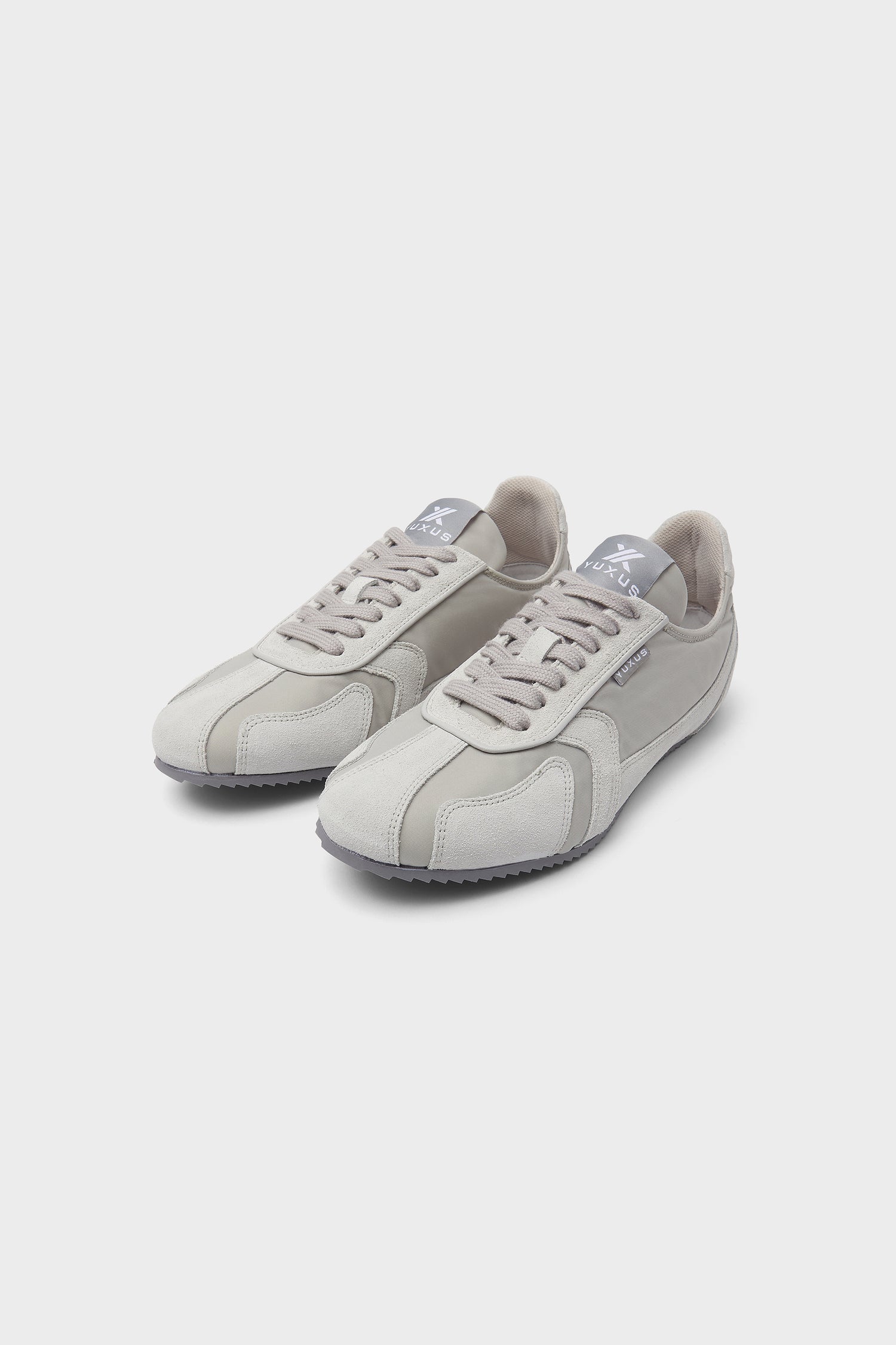 DUST "NYX" SNEAKERS