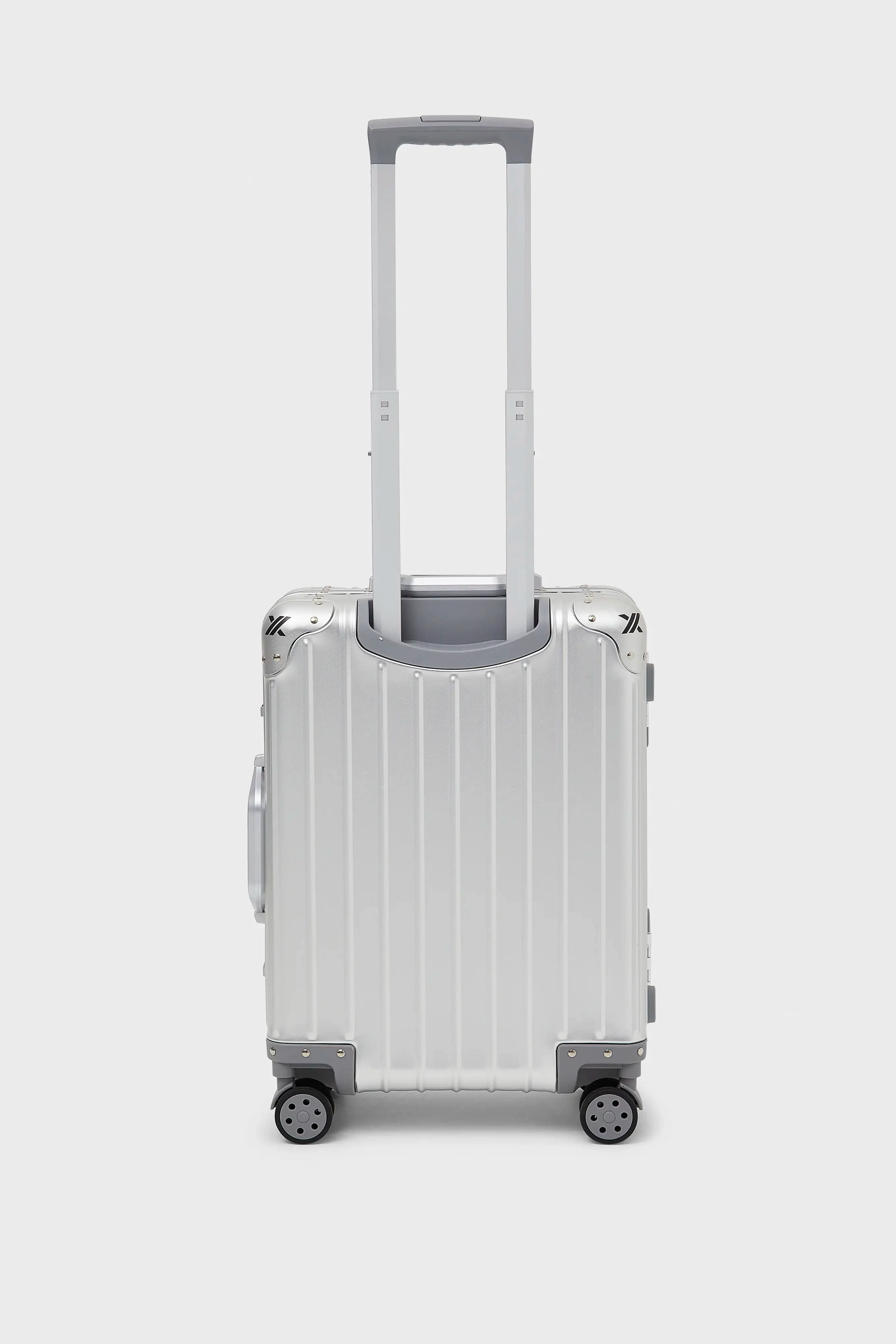 SILVER "VOYAGER" SUITCASE