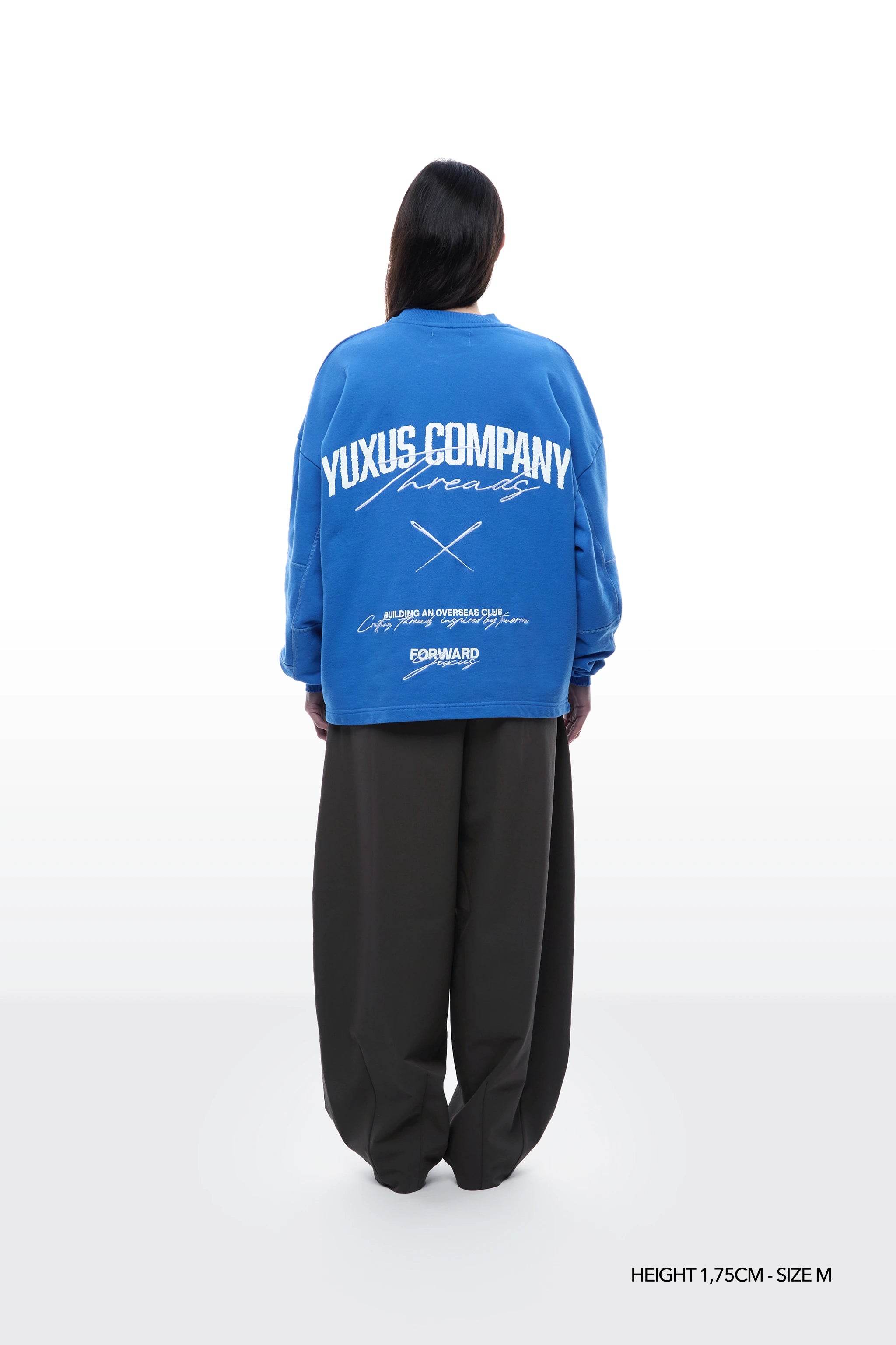 BALTIC "THREADS" CREWNECK