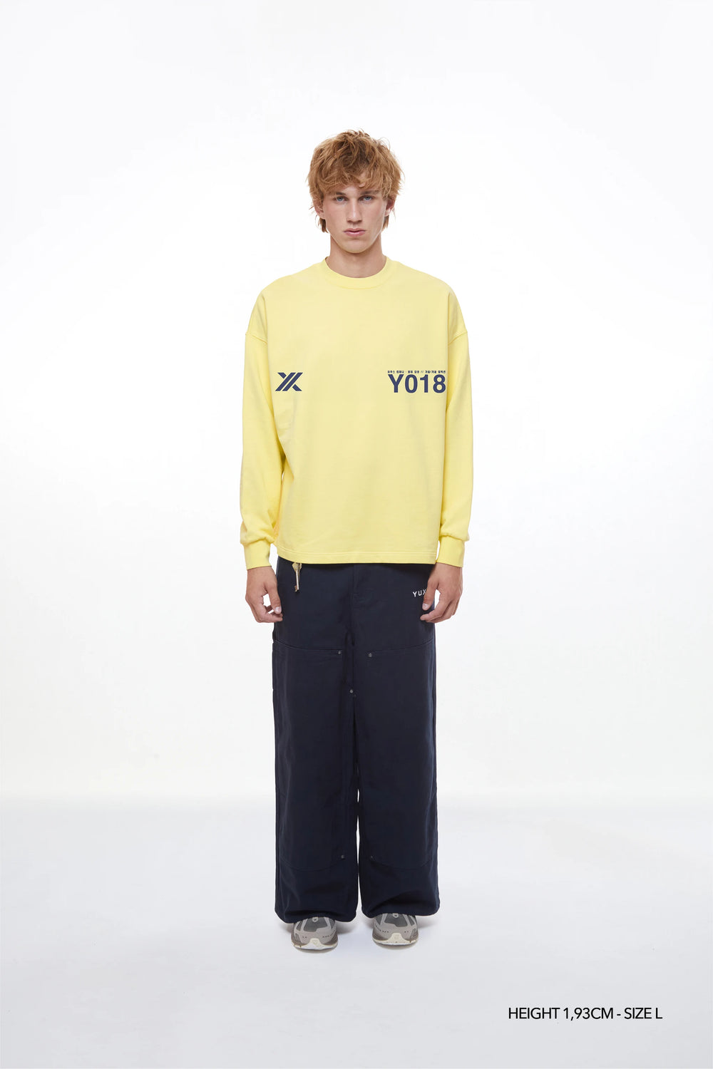 CANDLE "HONGDAE" CREWNECK