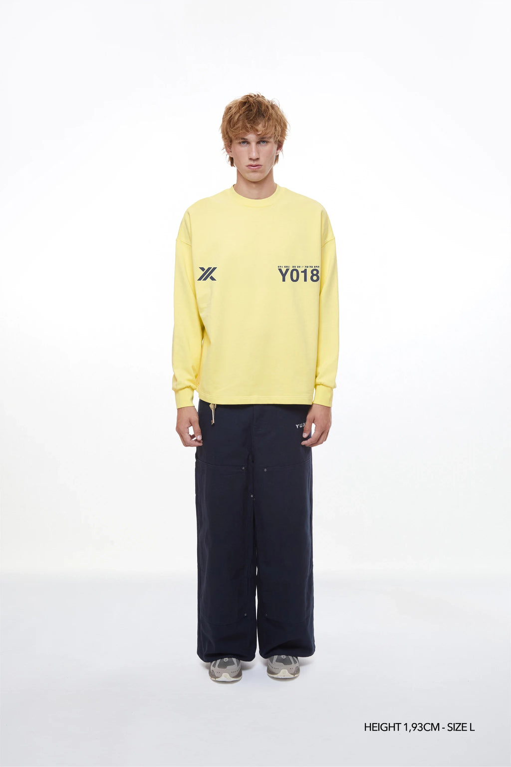 CANDLE "HONGDAE" CREWNECK