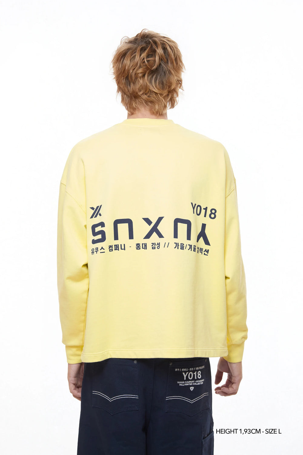 CANDLE "HONGDAE" CREWNECK