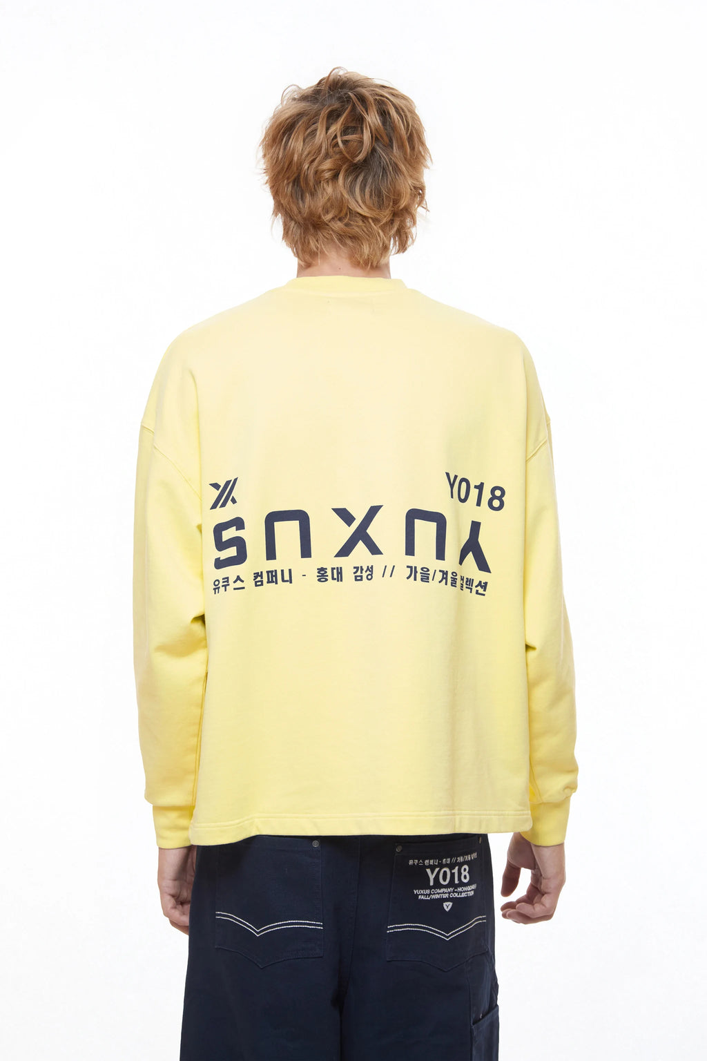 CANDLE "HONGDAE" CREWNECK
