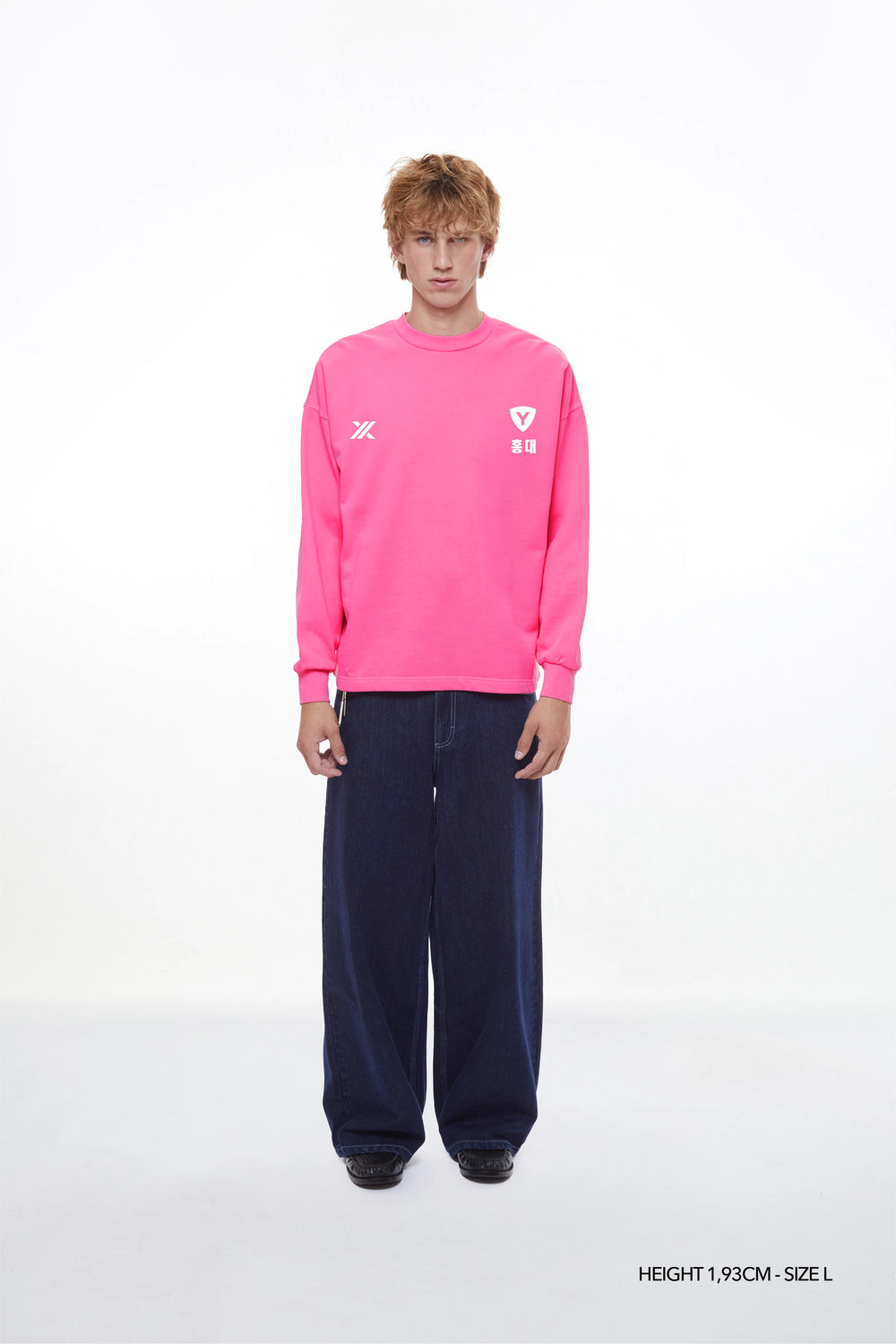 RUBER "HONGDAE" CREWNECK