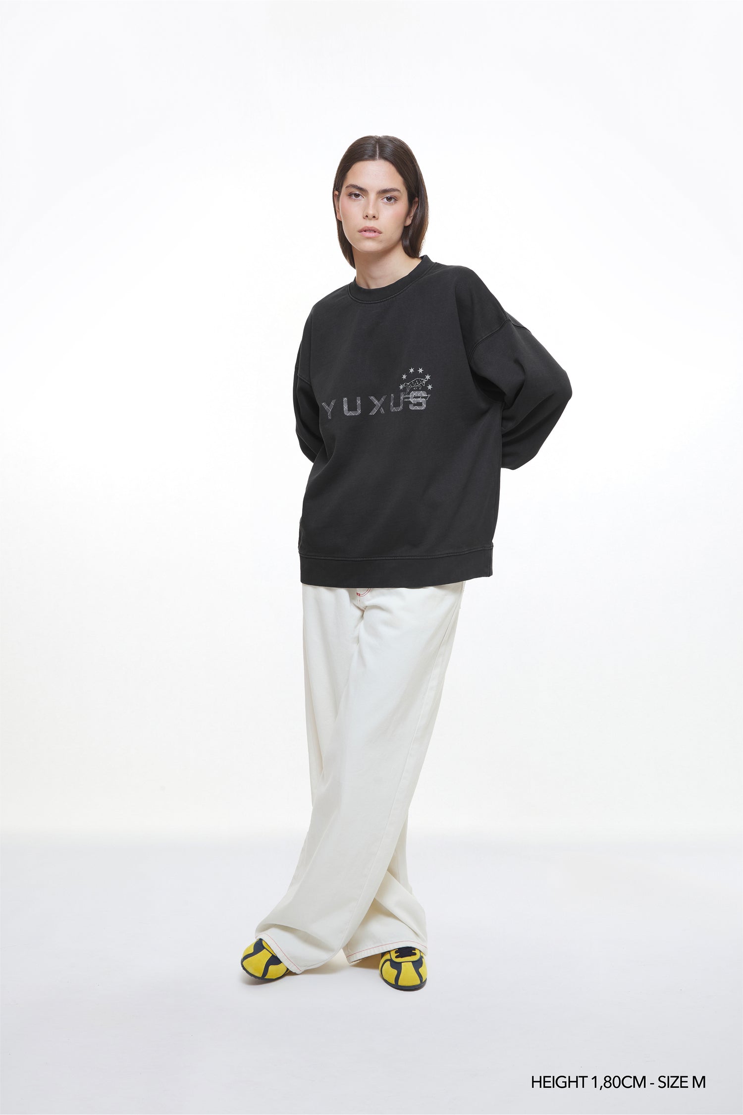 SALUTE "WINDY" CREWNECK