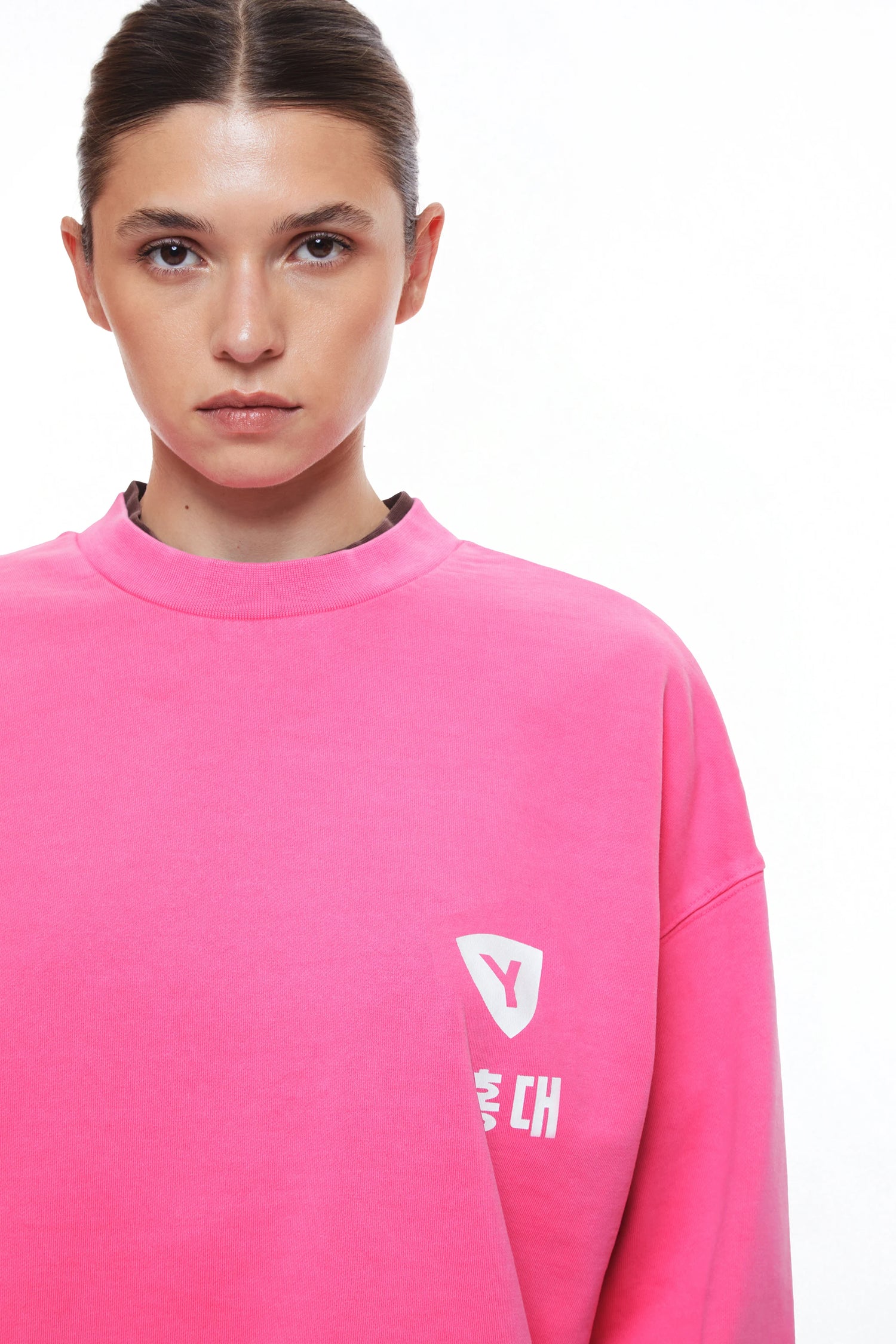 RUBER "HONGDAE" CREWNECK