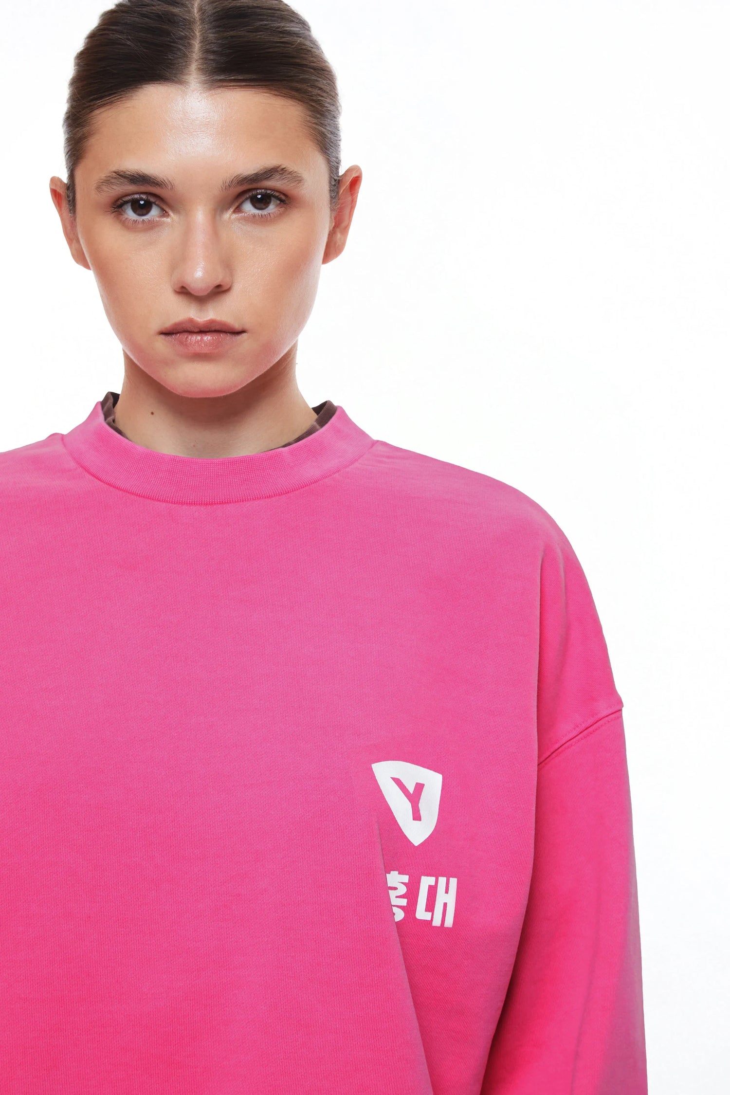 RUBER "HONGDAE" CREWNECK