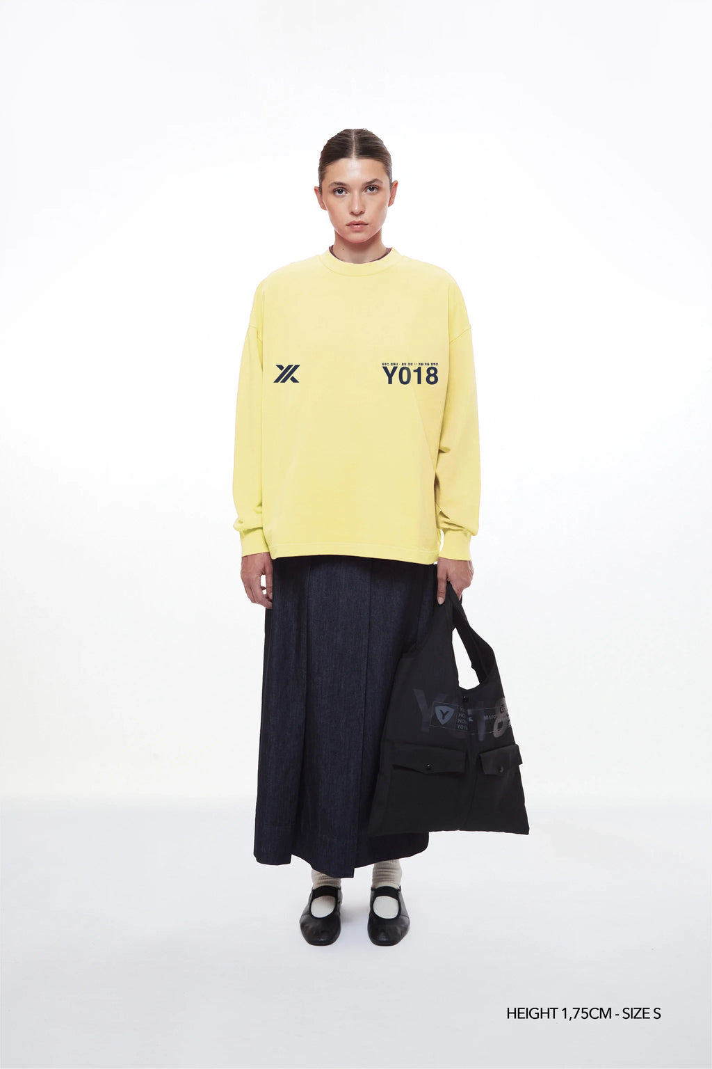 CANDLE "HONGDAE" CREWNECK