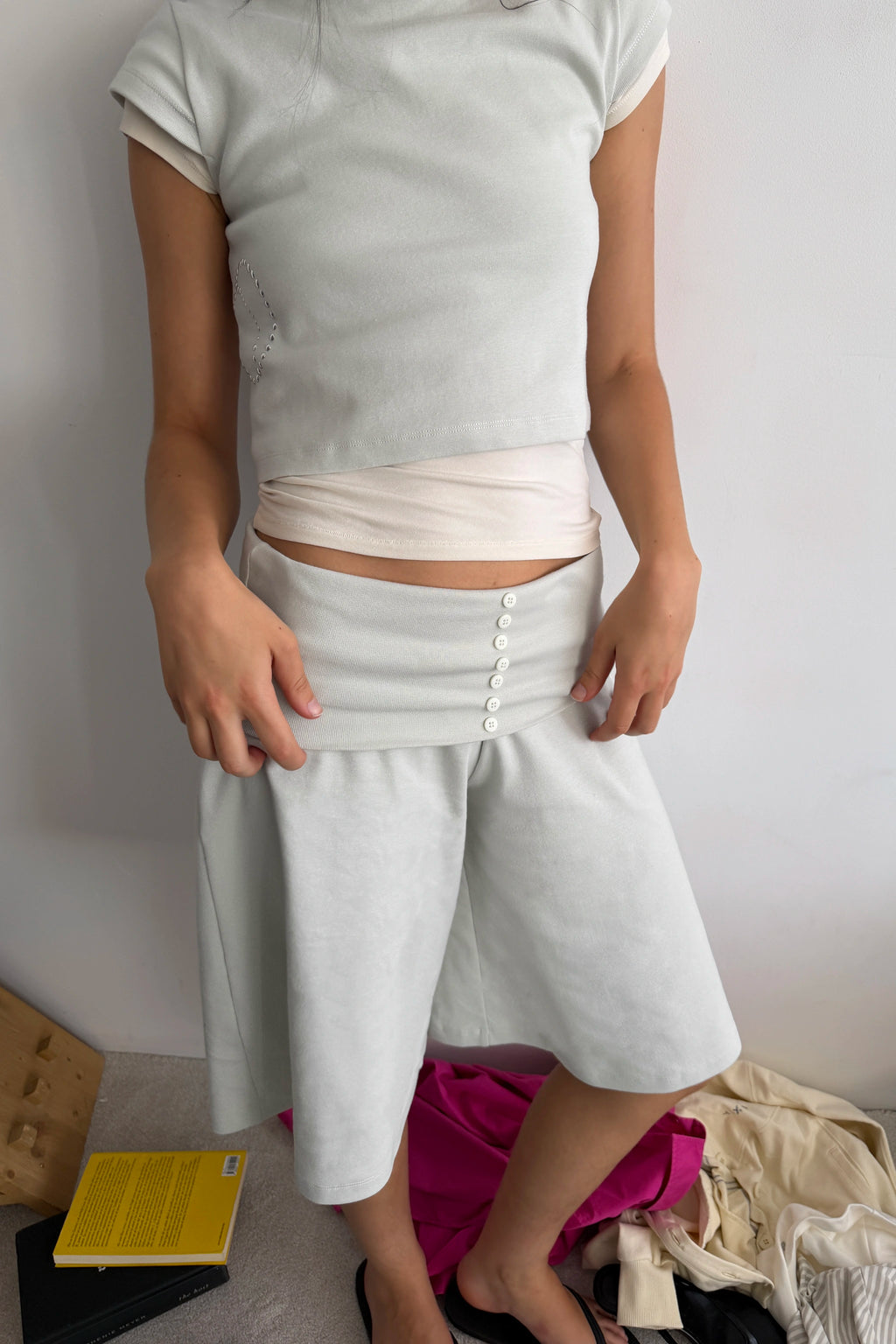 SCULPT SHORTS LIGHT GREY