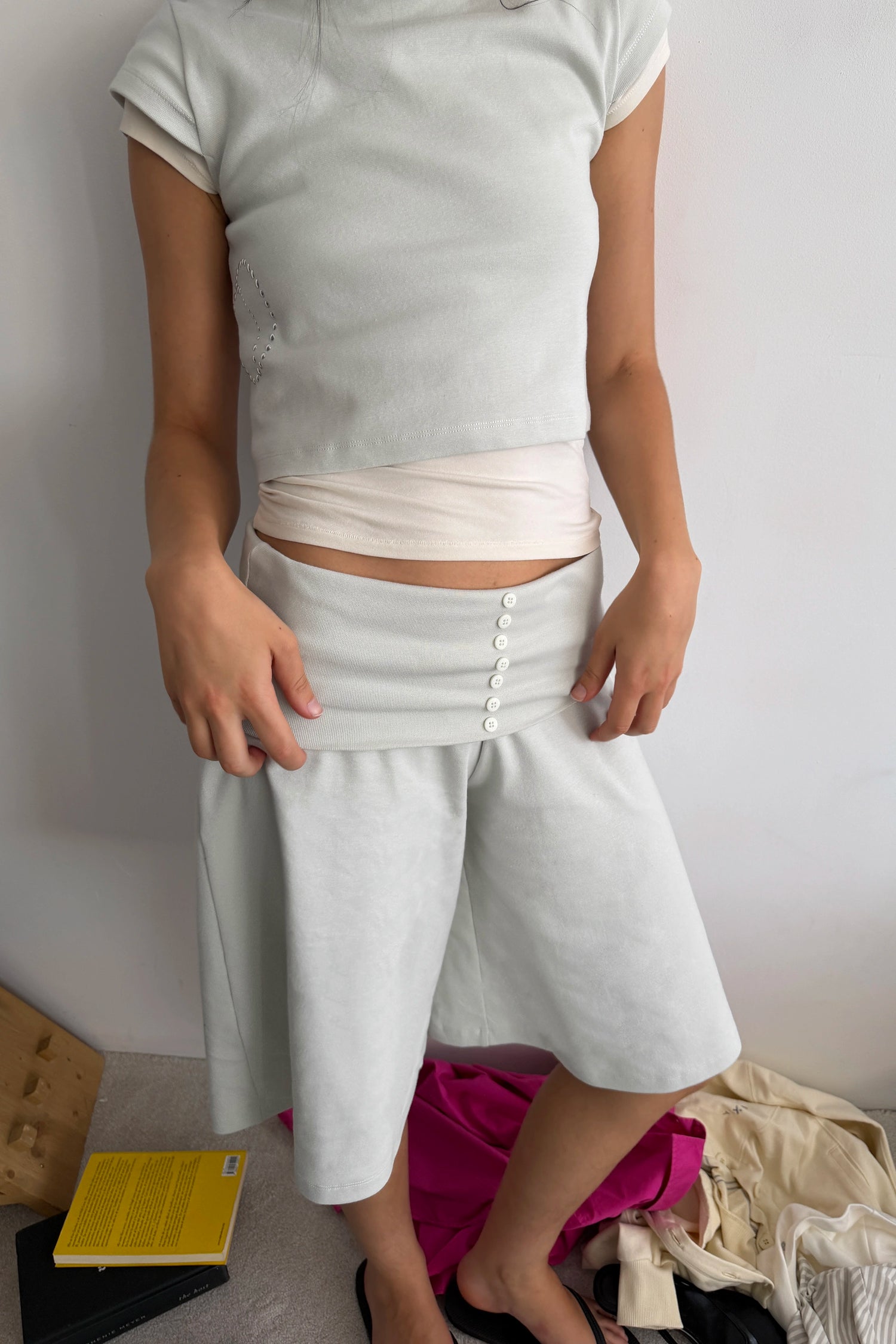 SCULPT SHORTS LIGHT GREY