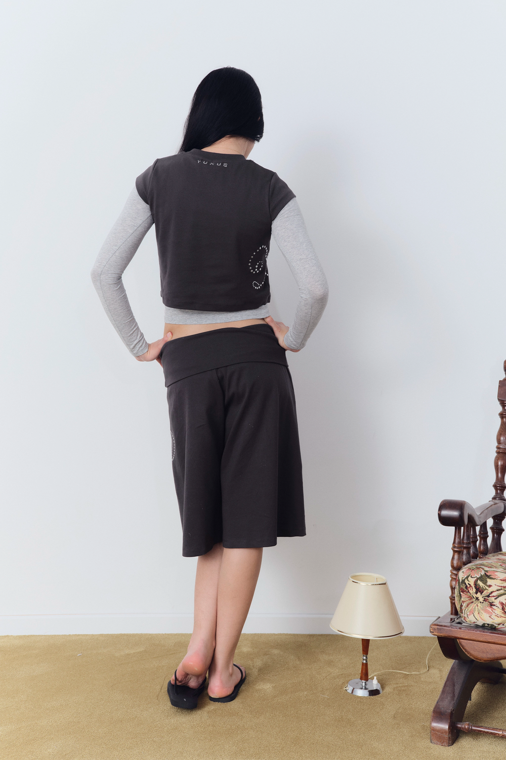 GLOW TOP DARK GREY