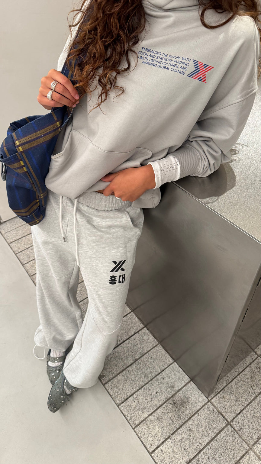 HUSK "LE CLUB" HOODIE