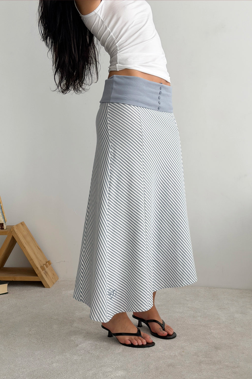 DRAPE SKIRT LIGHT BLUE
