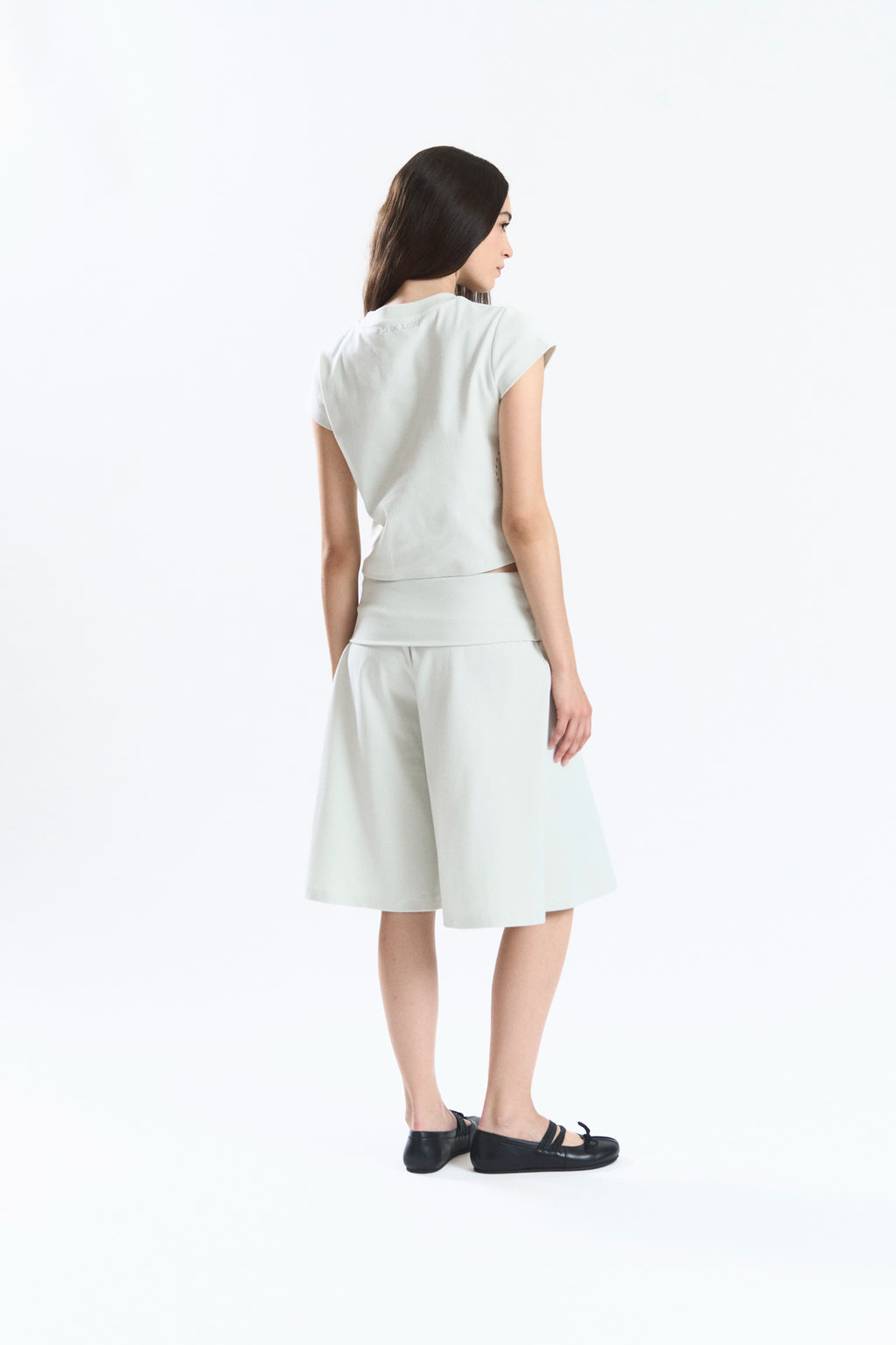 GLOW TOP LIGHT GREY