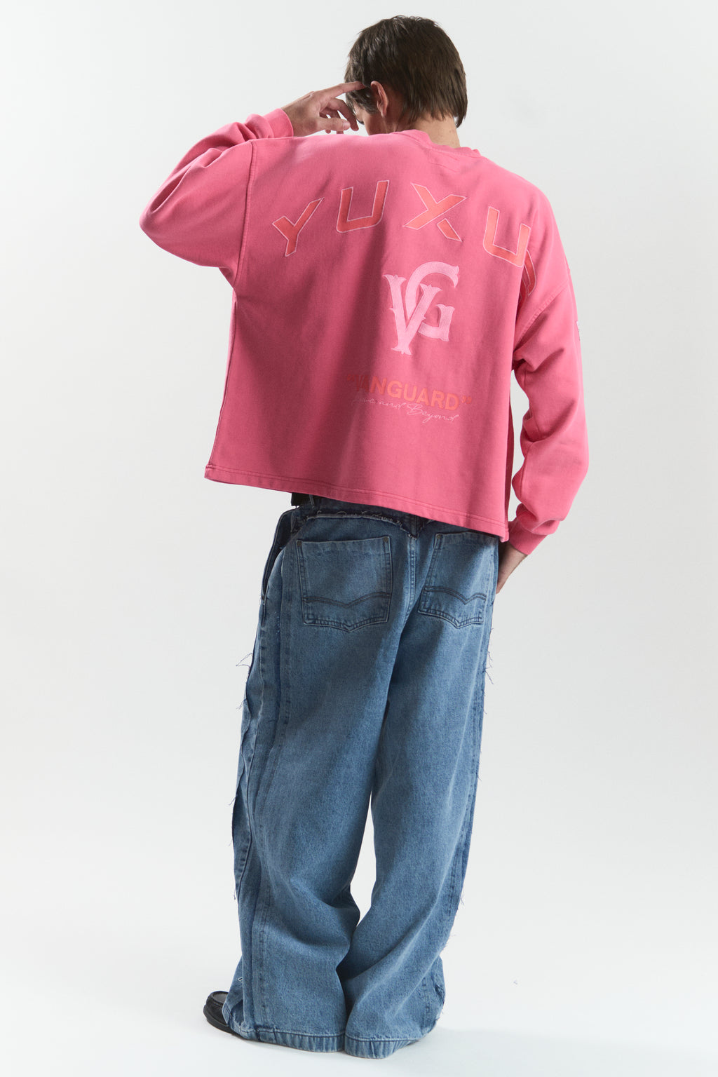ROSE "VANGUARD" CREWNECK
