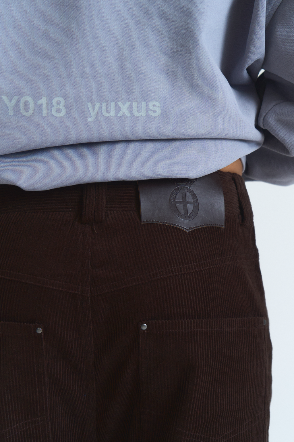 CHELSEA CORDUROY PANTS BROWN