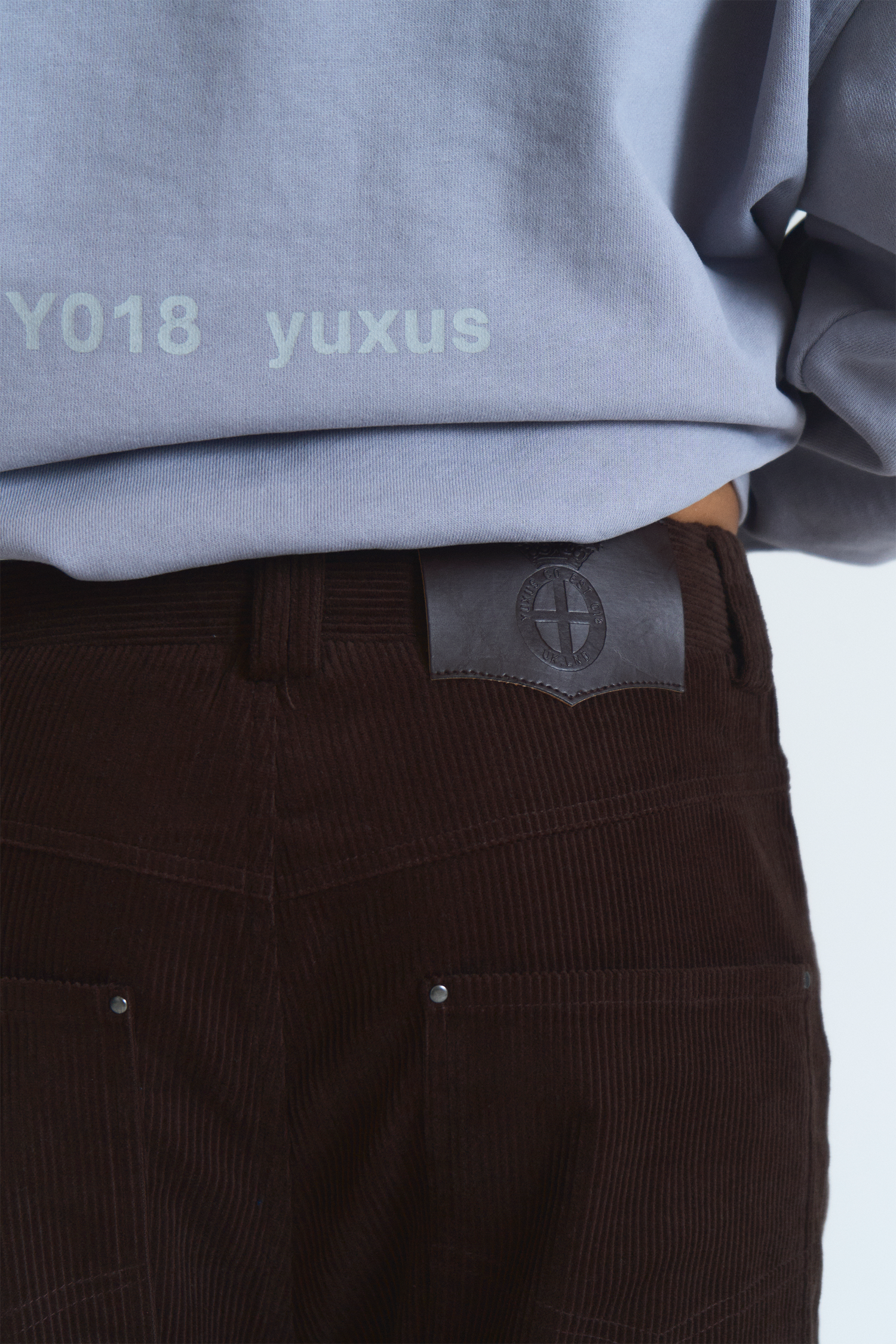 CHELSEA CORDUROY PANTS BROWN