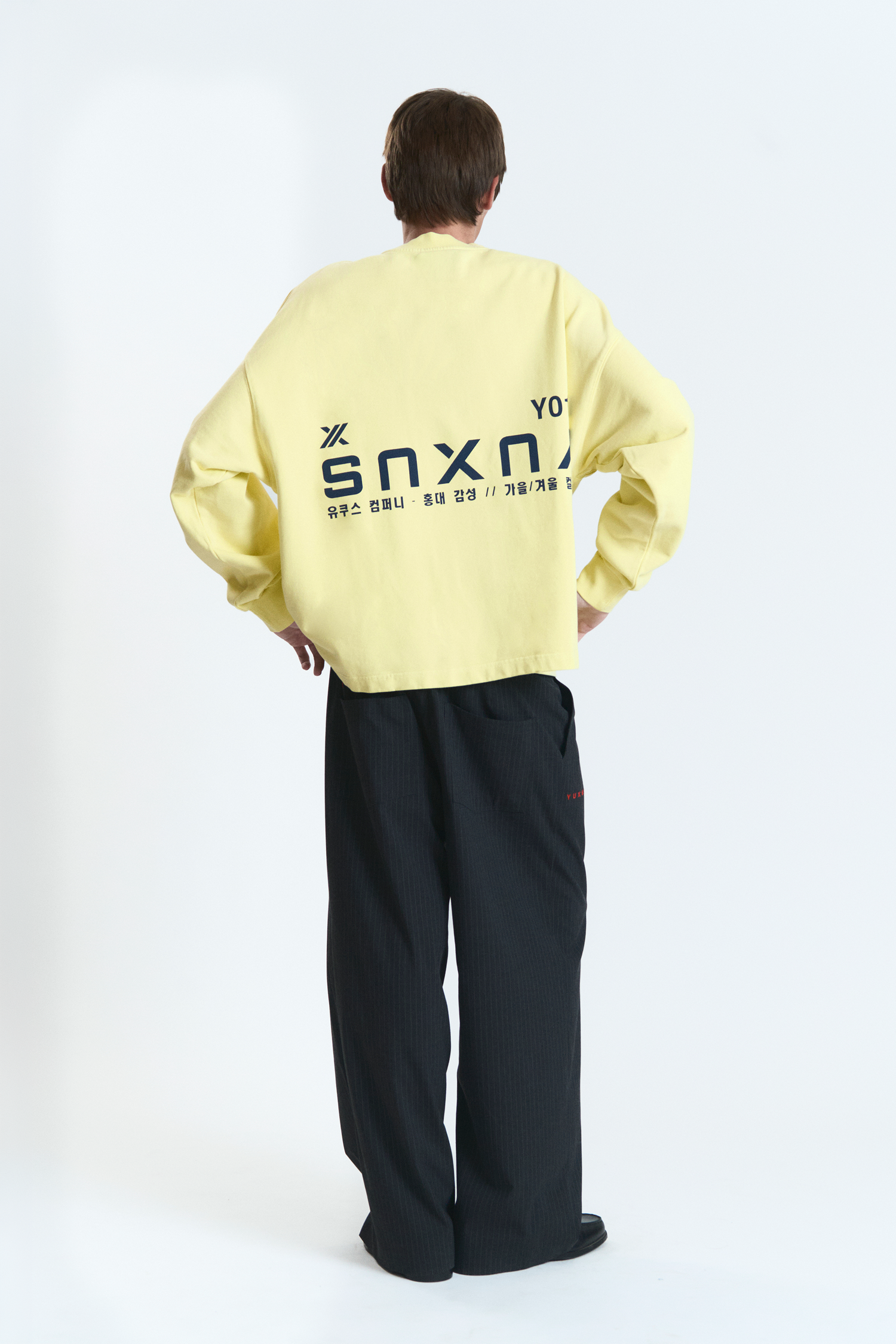 CANDLE "HONGDAE" CREWNECK