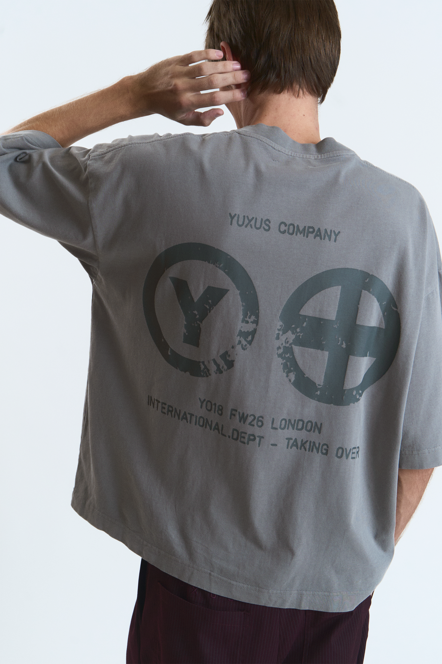 BRACE T-SHIRT DARK GREY