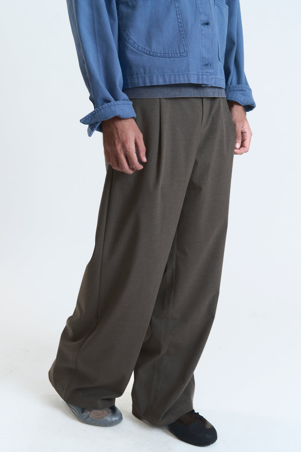 SLIT PANTS TAUPE