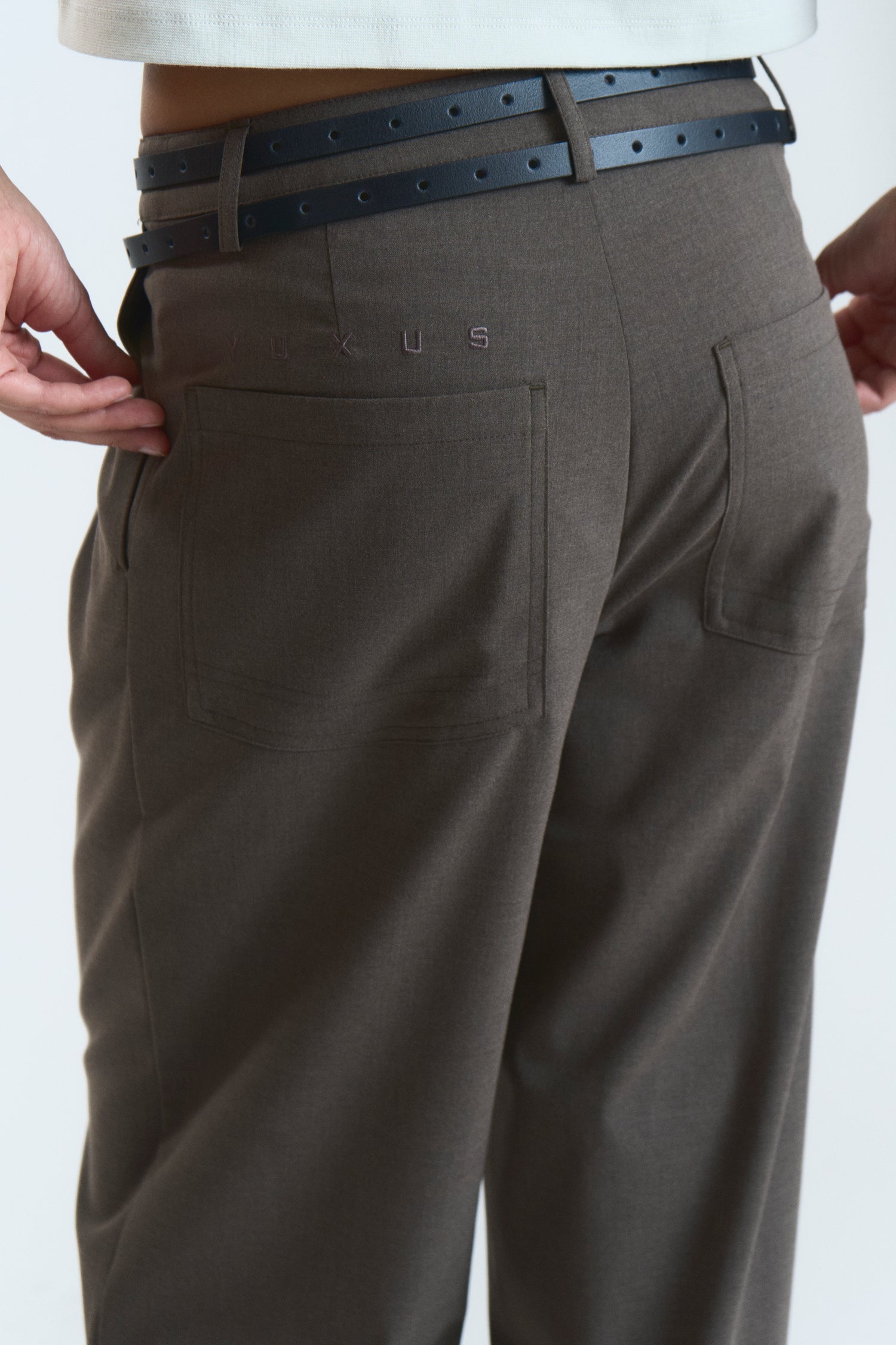 SLIT PANTS TAUPE