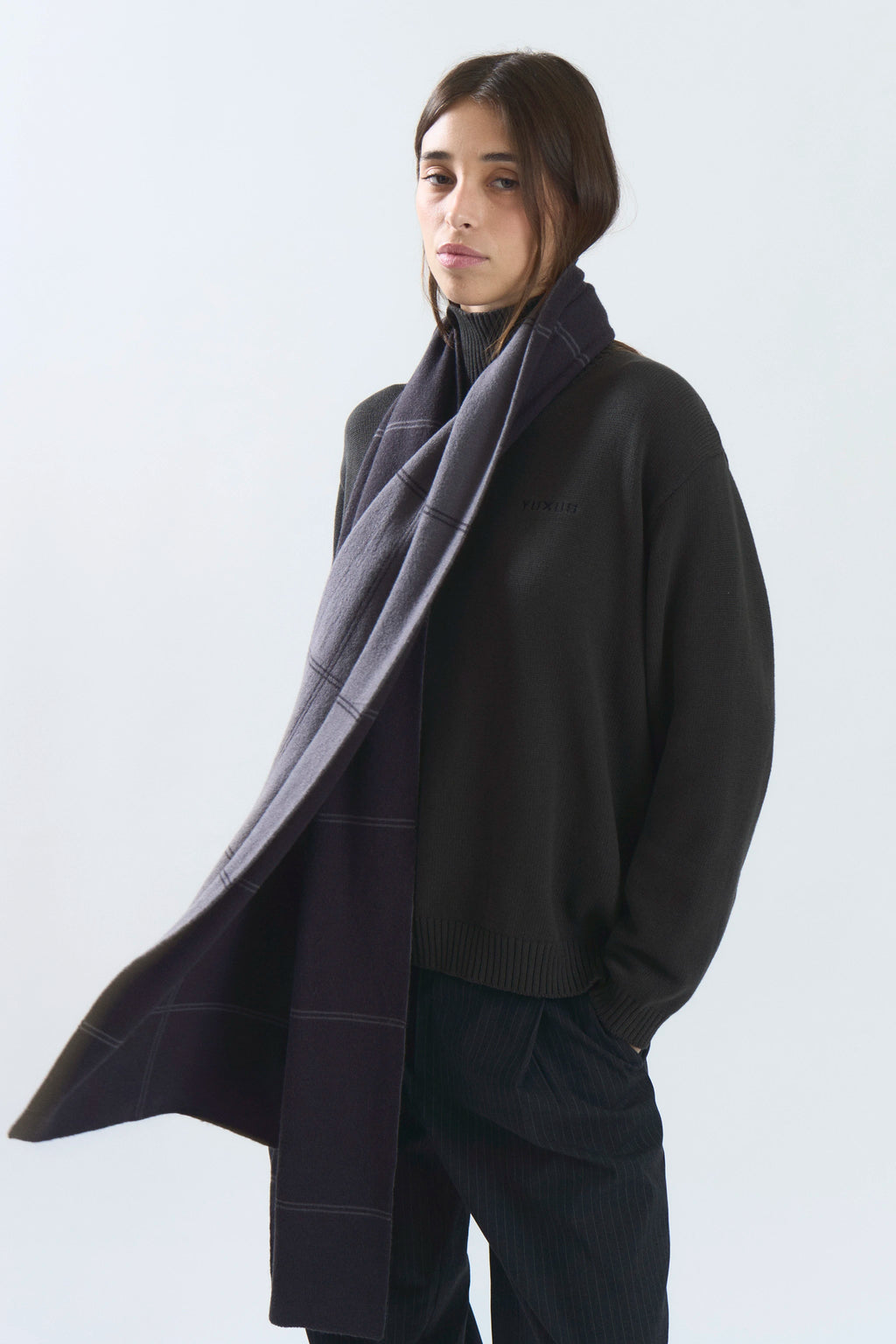 VEER SCARF GREY
