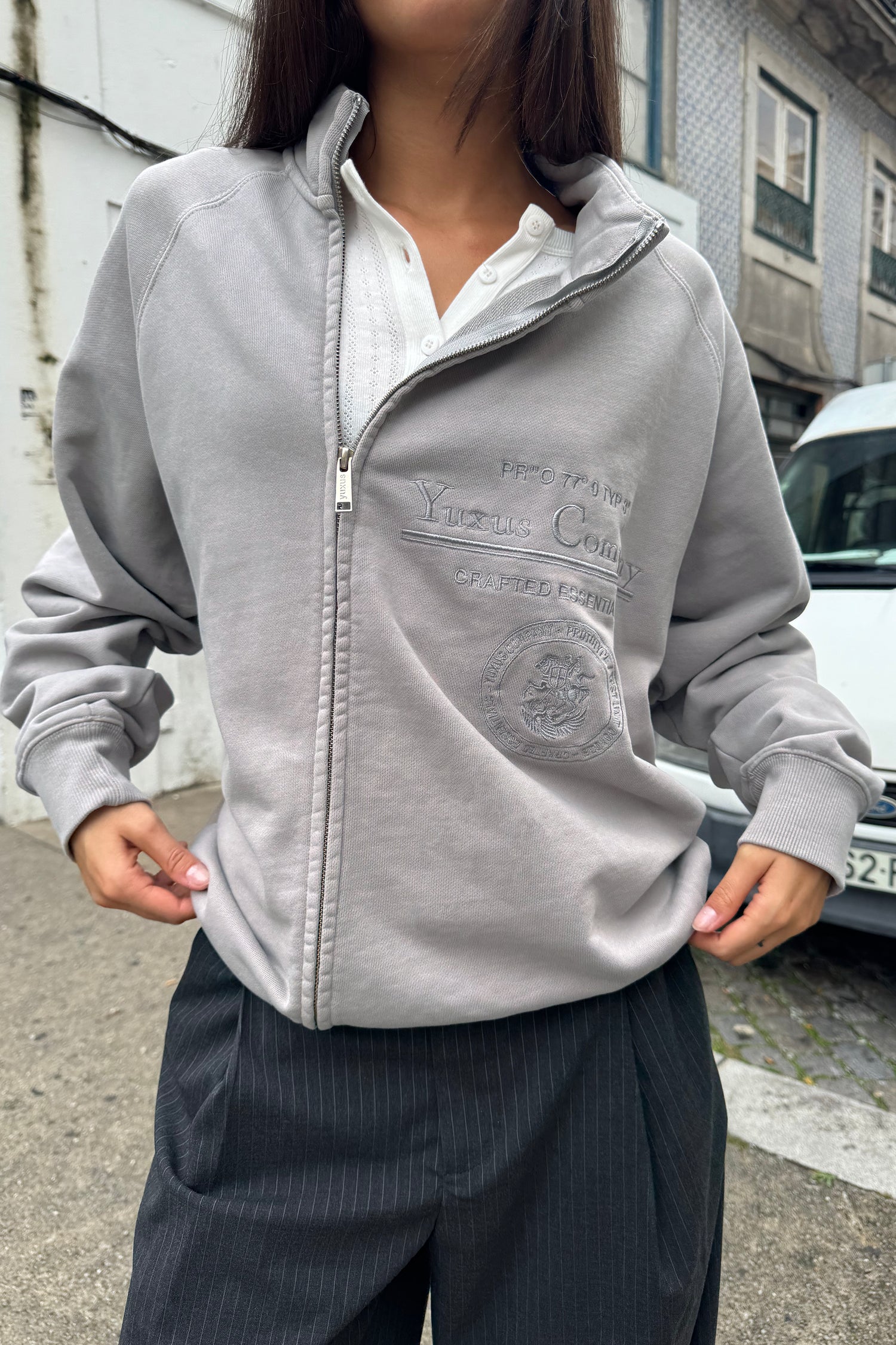 TILT ZIP CREWNECK GREY