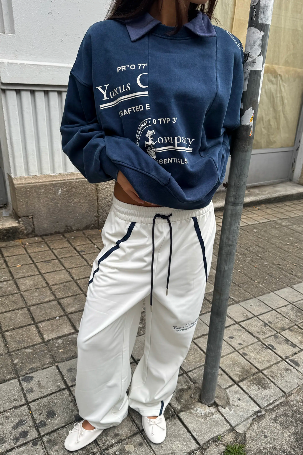 DISPLACED CREWNECK BLUE