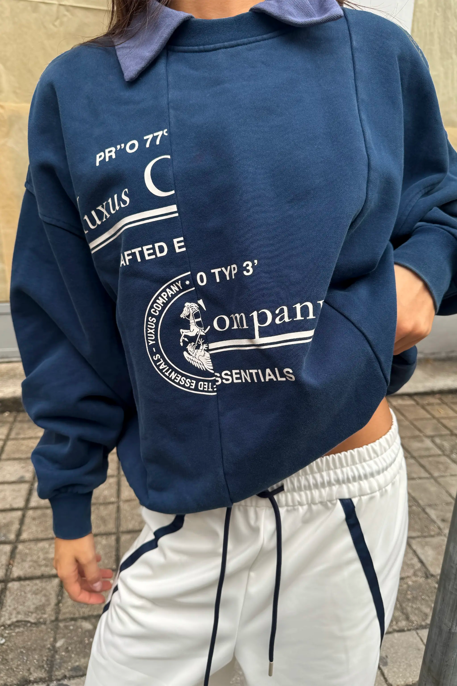 DISPLACED CREWNECK BLUE