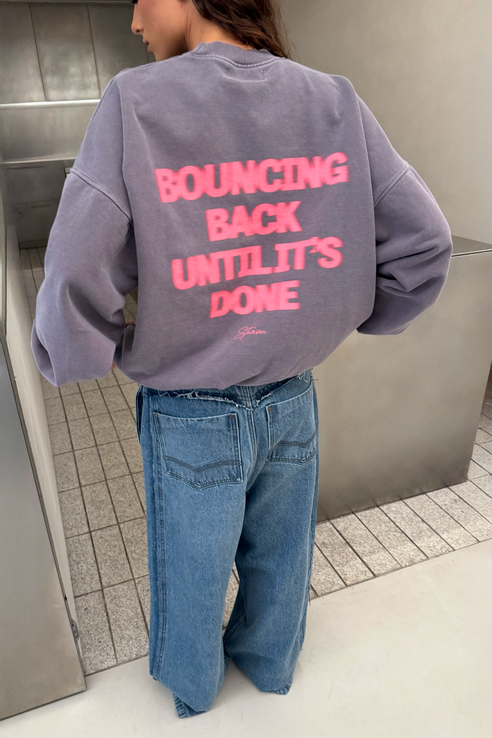AREA "STAMINA" CREWNECK