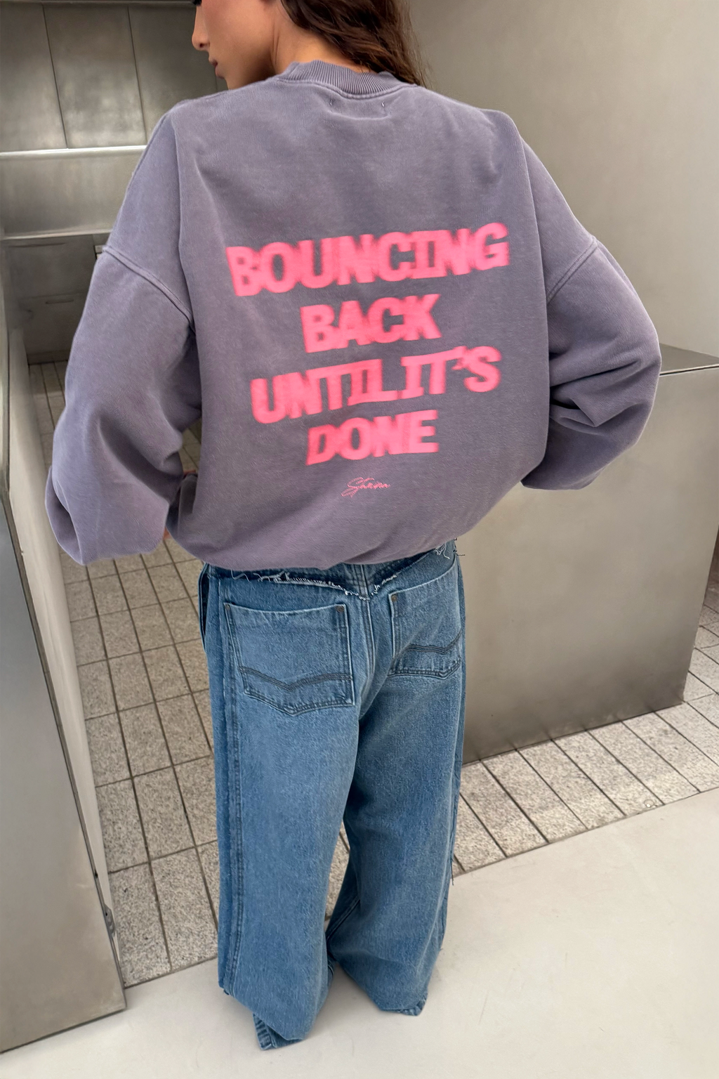 AREA "STAMINA" CREWNECK