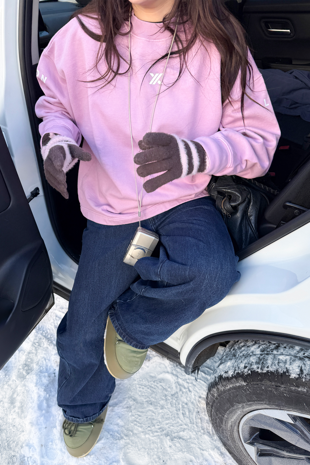 UBE "BELGRAVE" CREWNECK