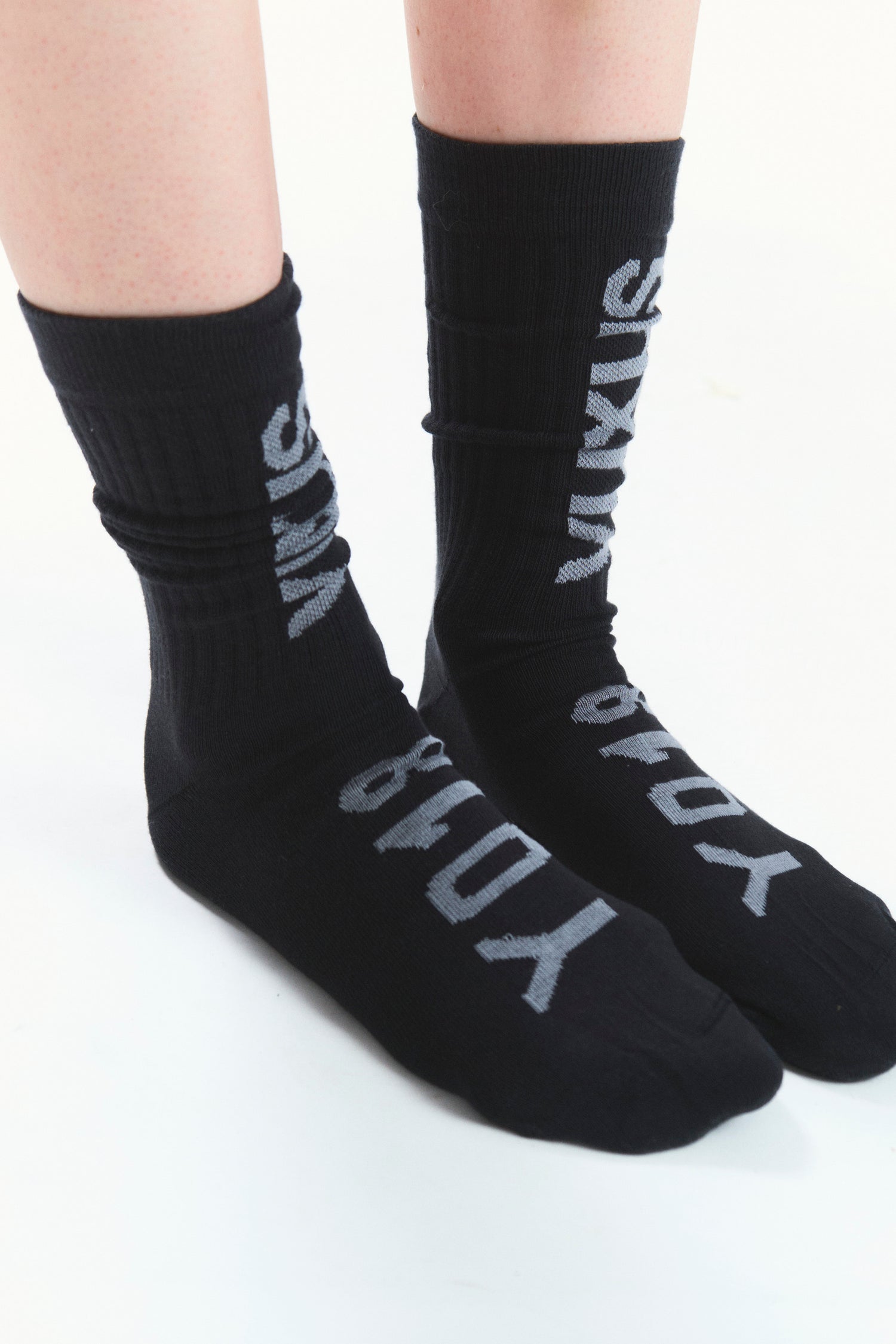 PELAG "LOWERCASE" SOCKS BLACK
