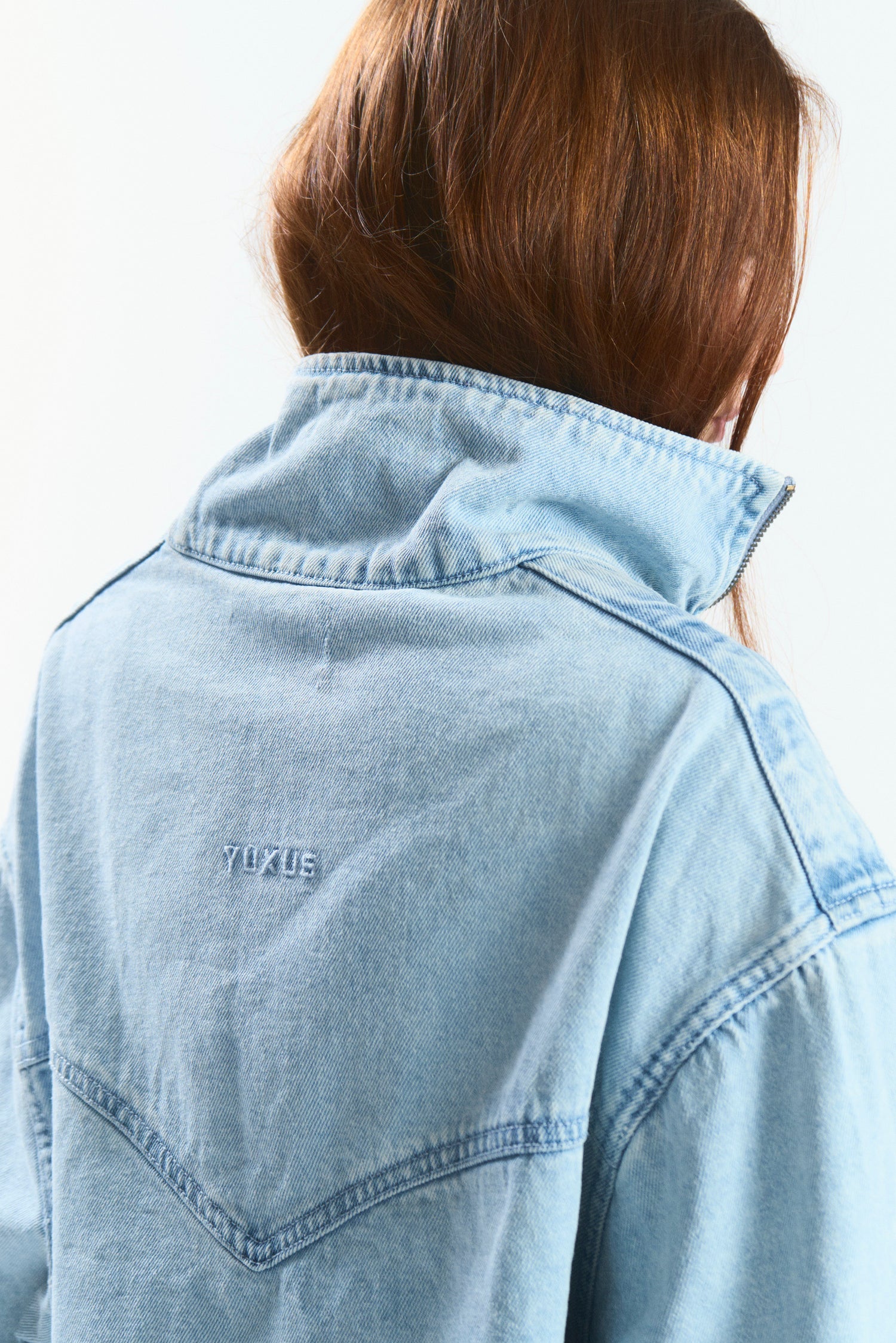 CELY "SS26" ZIP UP