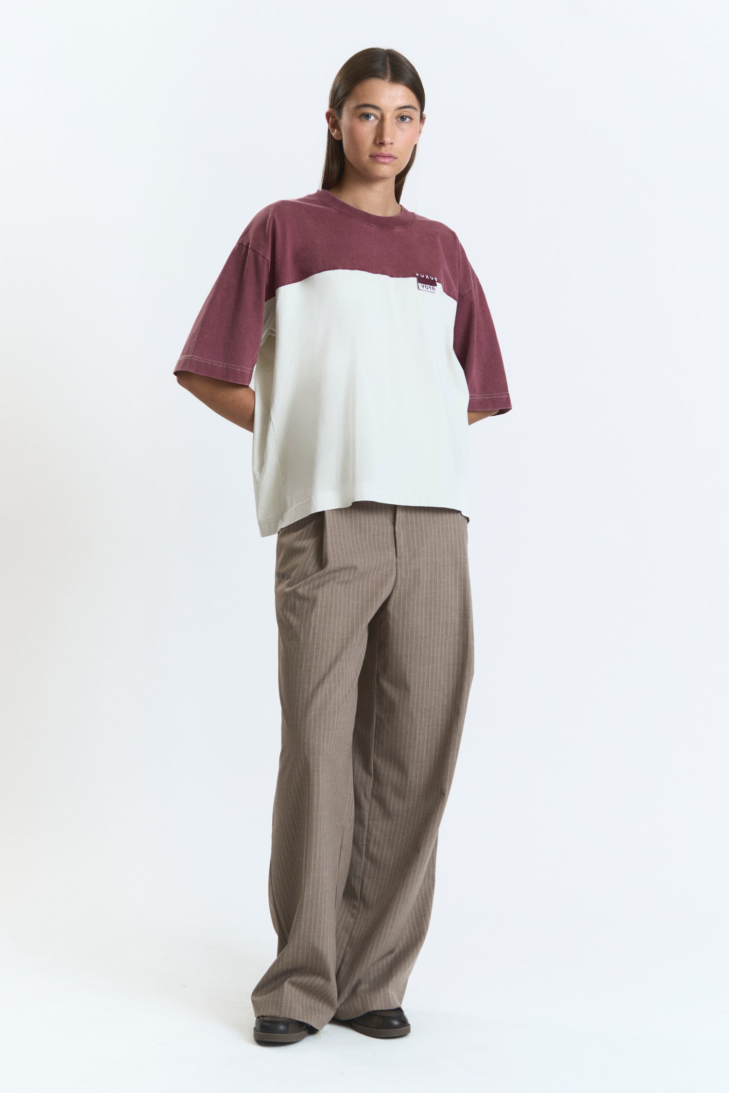 SPLIT TEE BURGUNDY