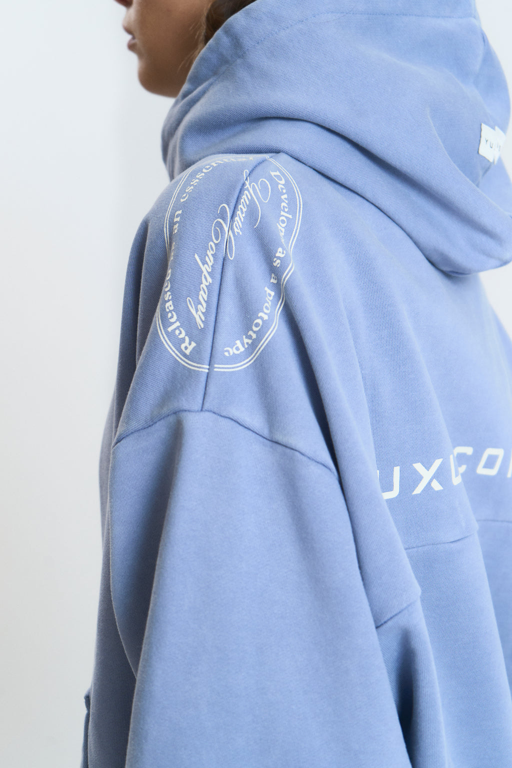 DISPLACED HOODIE BLUE
