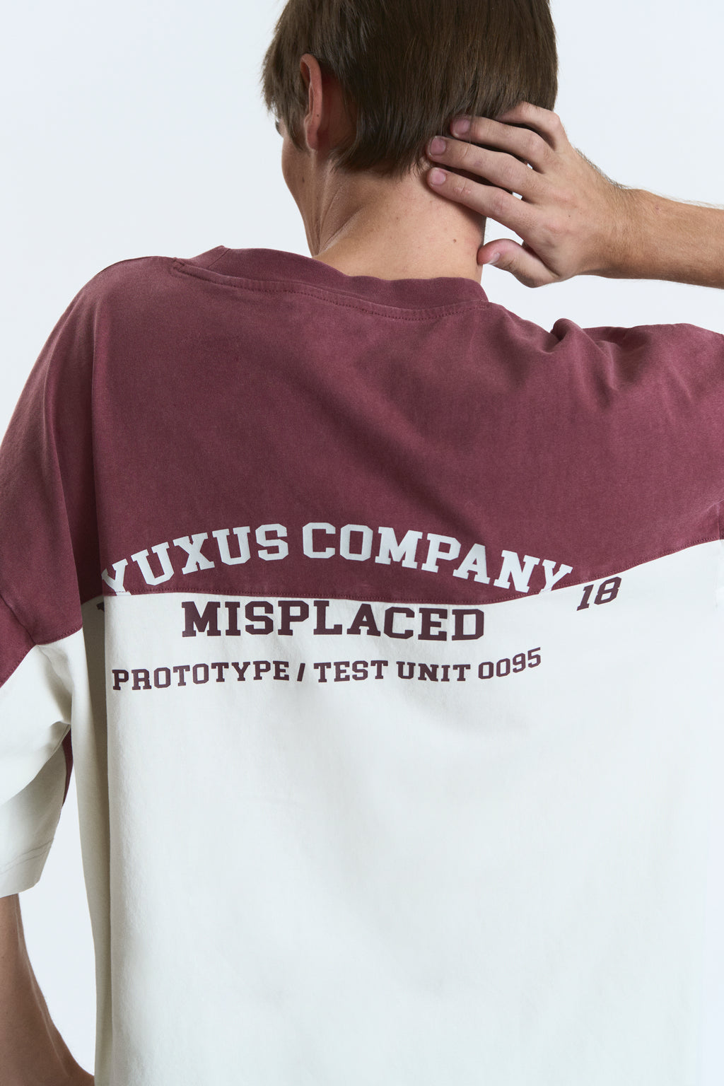 SPLIT TEE BURGUNDY