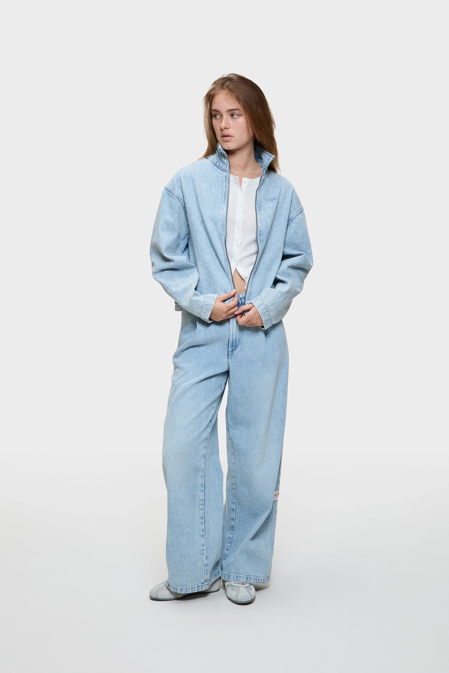 CELY "SS26" ZIP UP