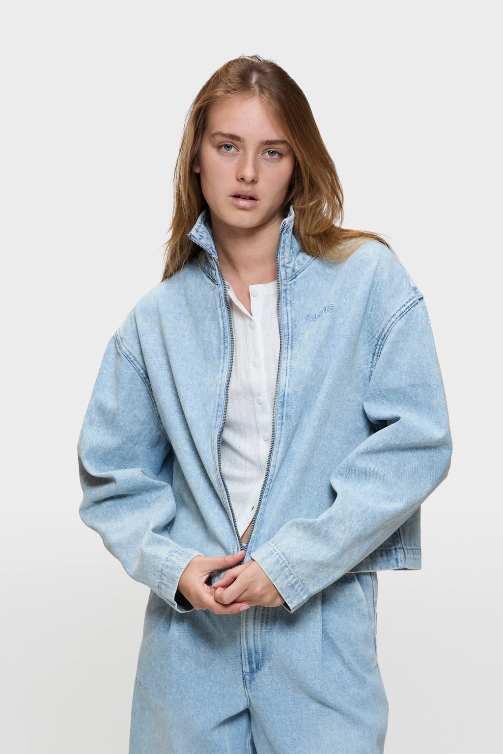 CELY "SS26" ZIP UP