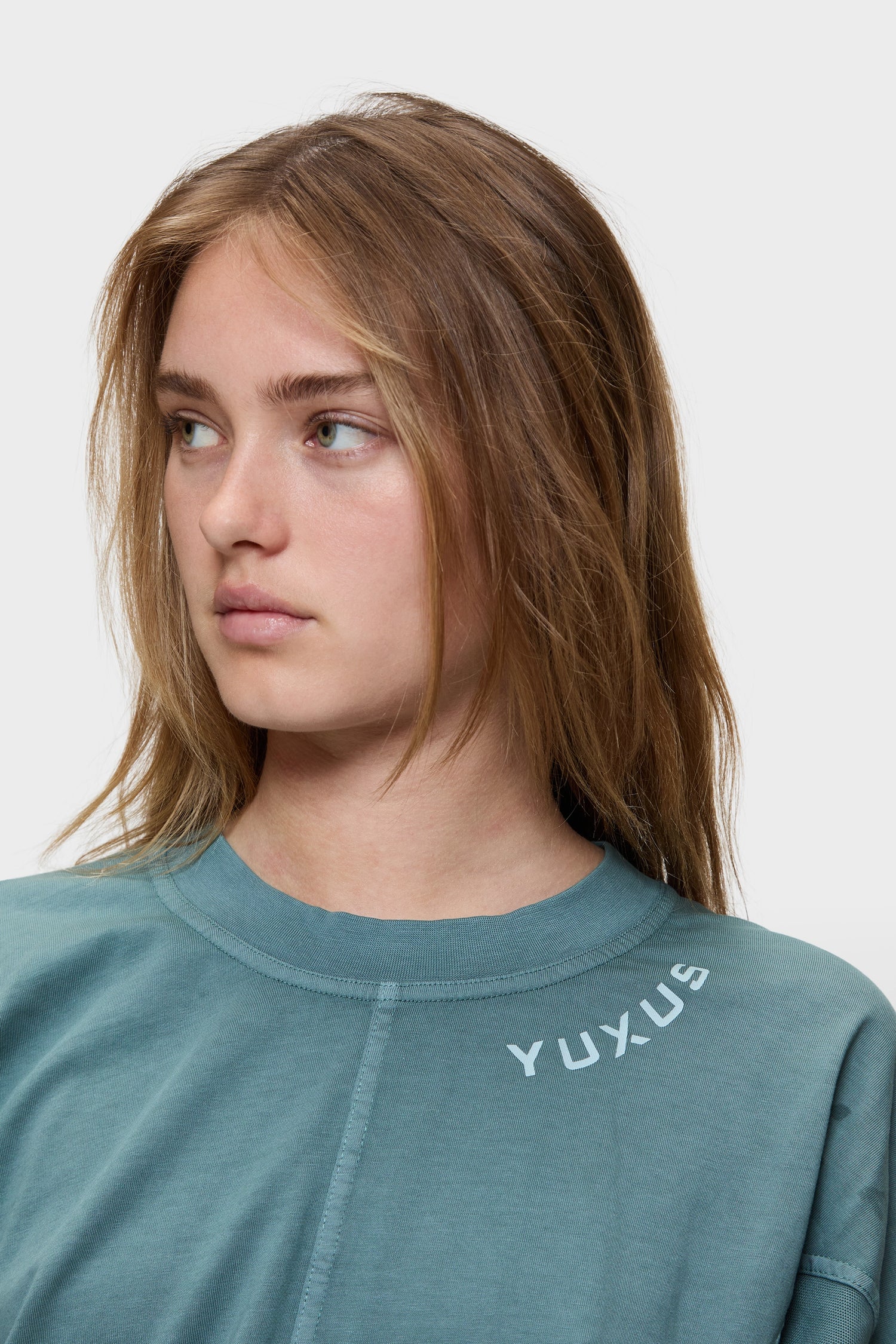 DOVA "SS26" T-SHIRT