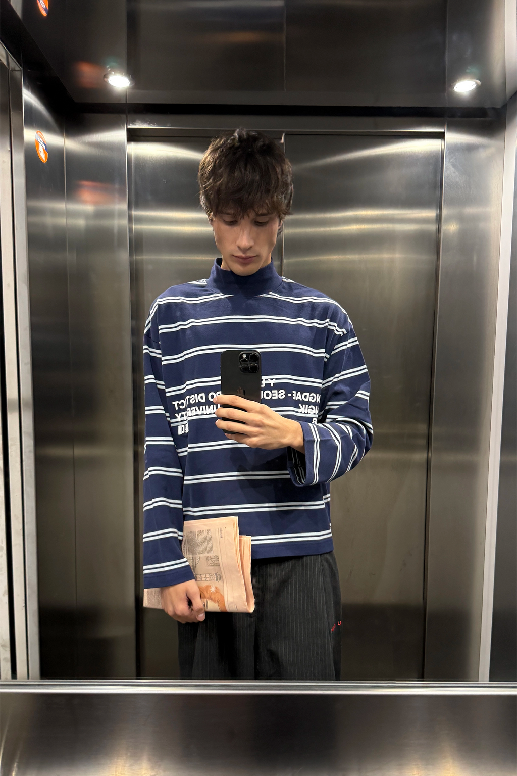 CRATER "HONGDAE" LONGSLEEVE