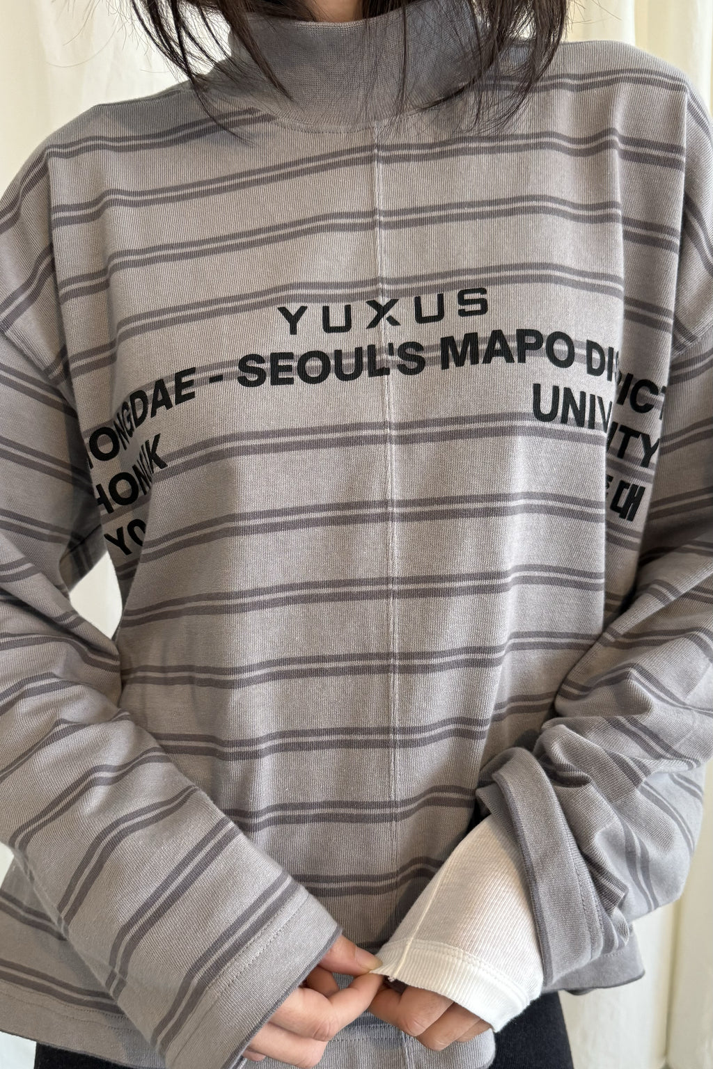 GLOSSY "HONGDAE" LONGSLEEVE