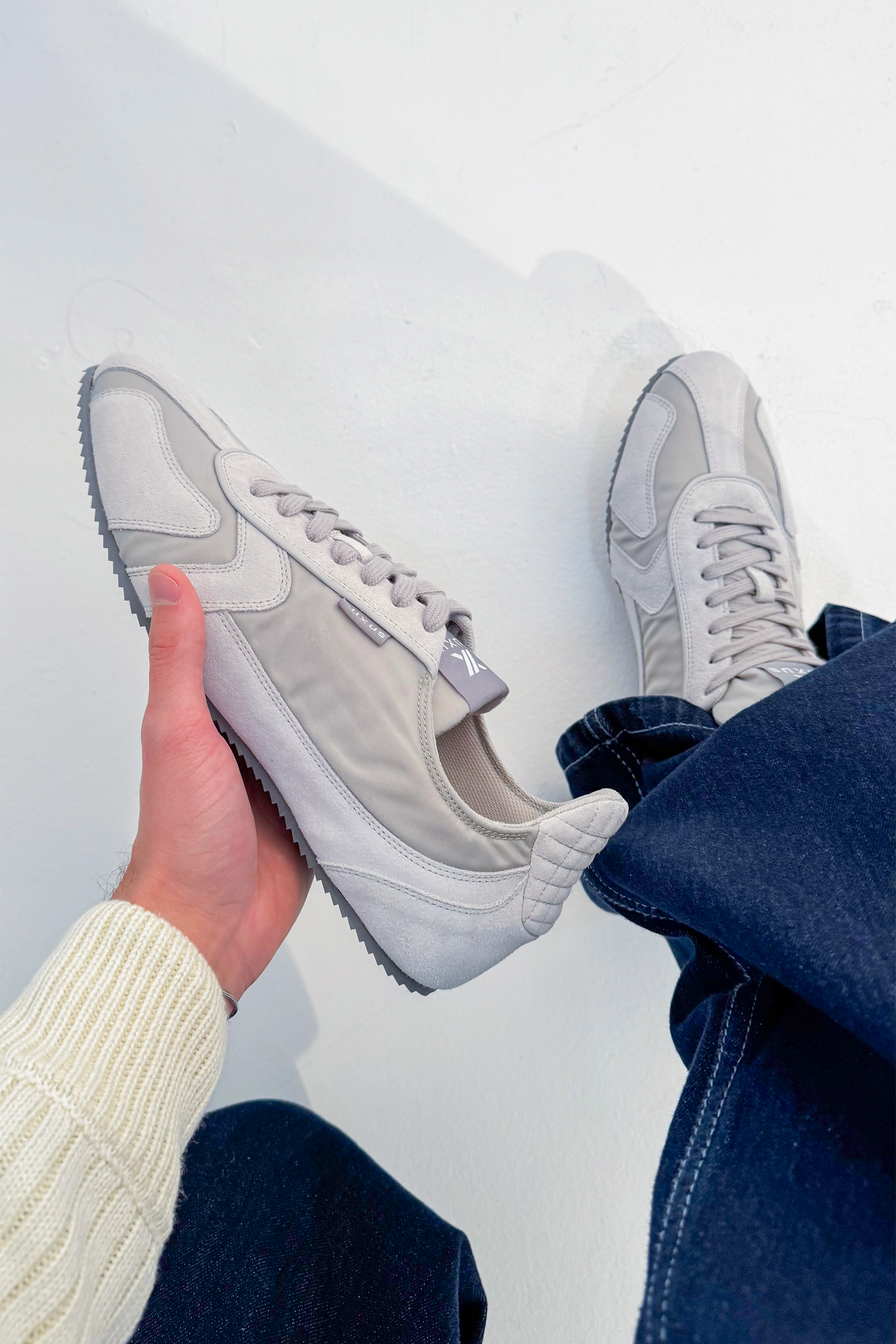 DUST "NYX" SNEAKERS