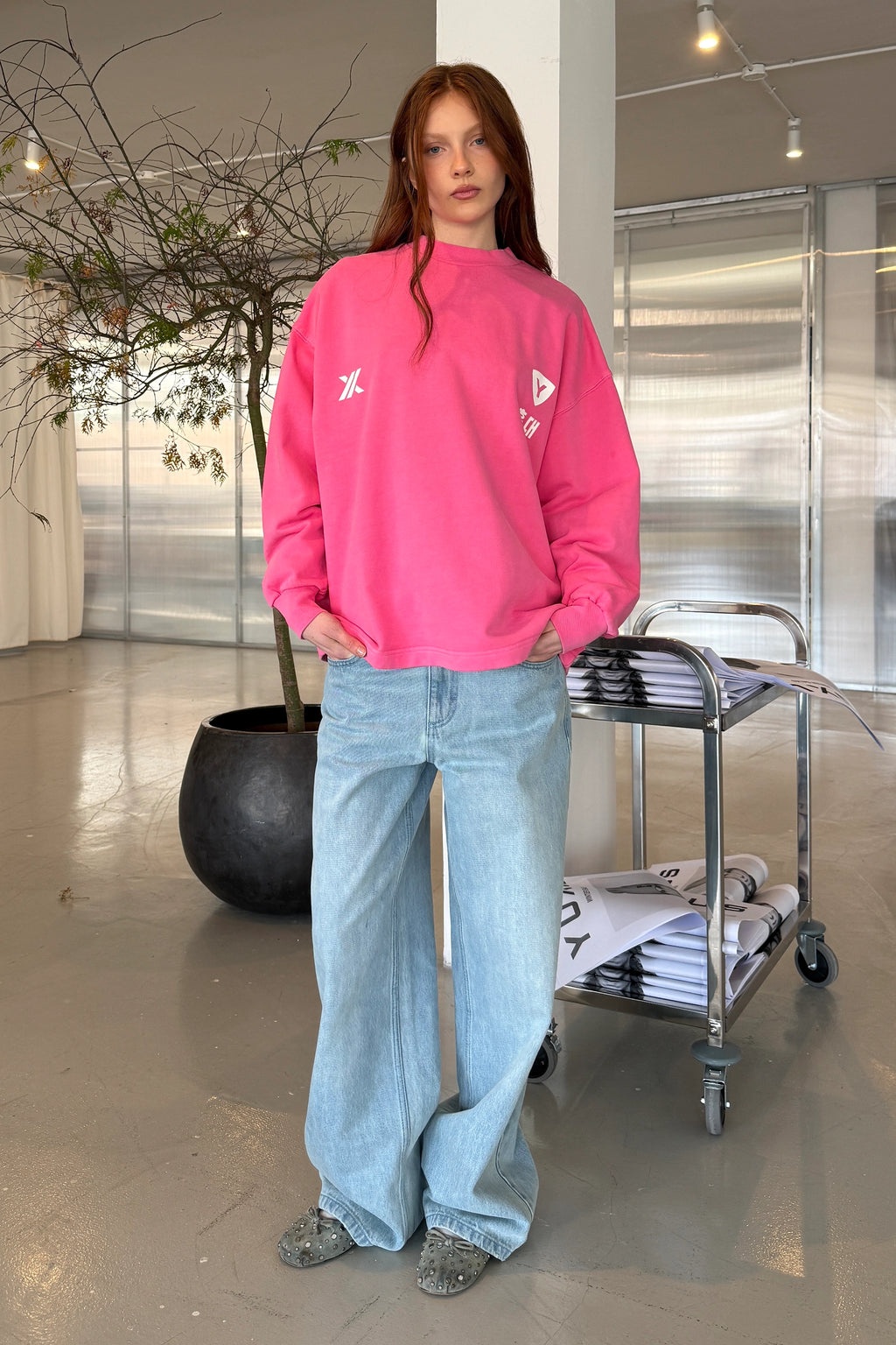 RUBER "HONGDAE" CREWNECK