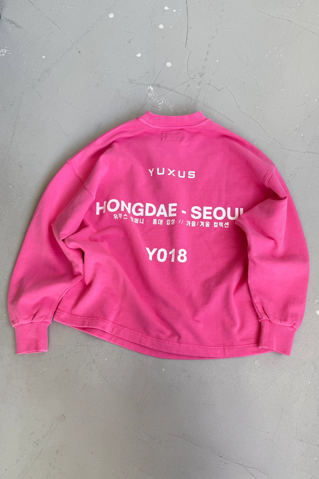 RUBER "HONGDAE" CREWNECK