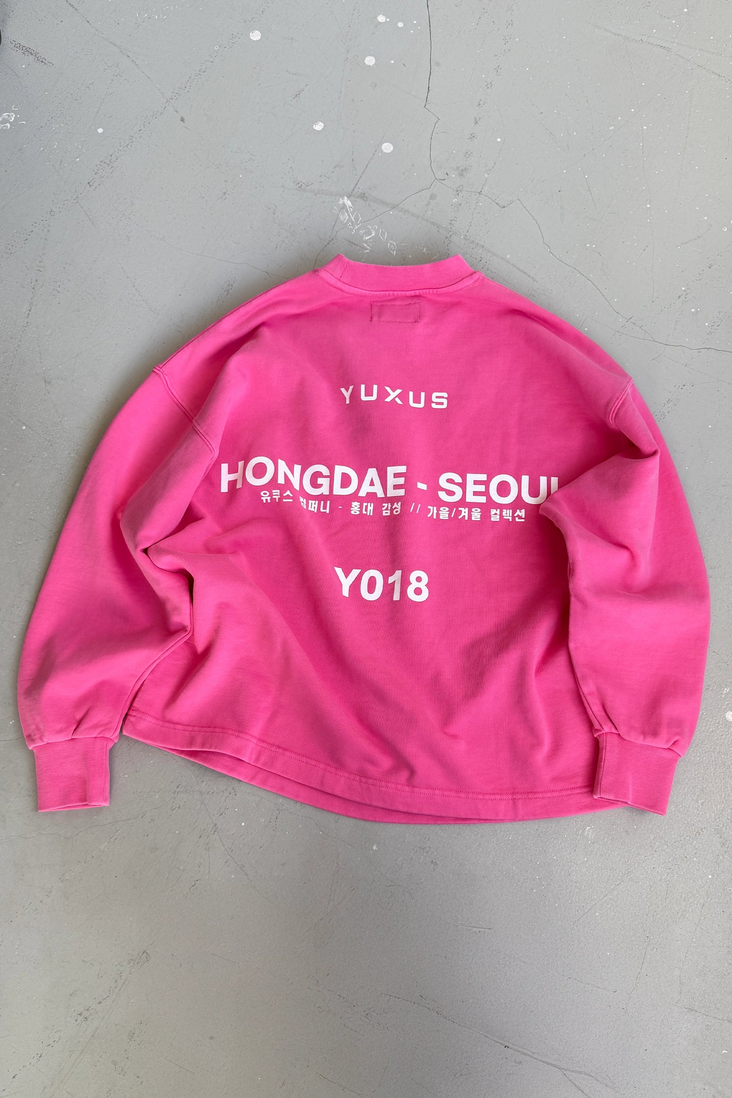 RUBER "HONGDAE" CREWNECK