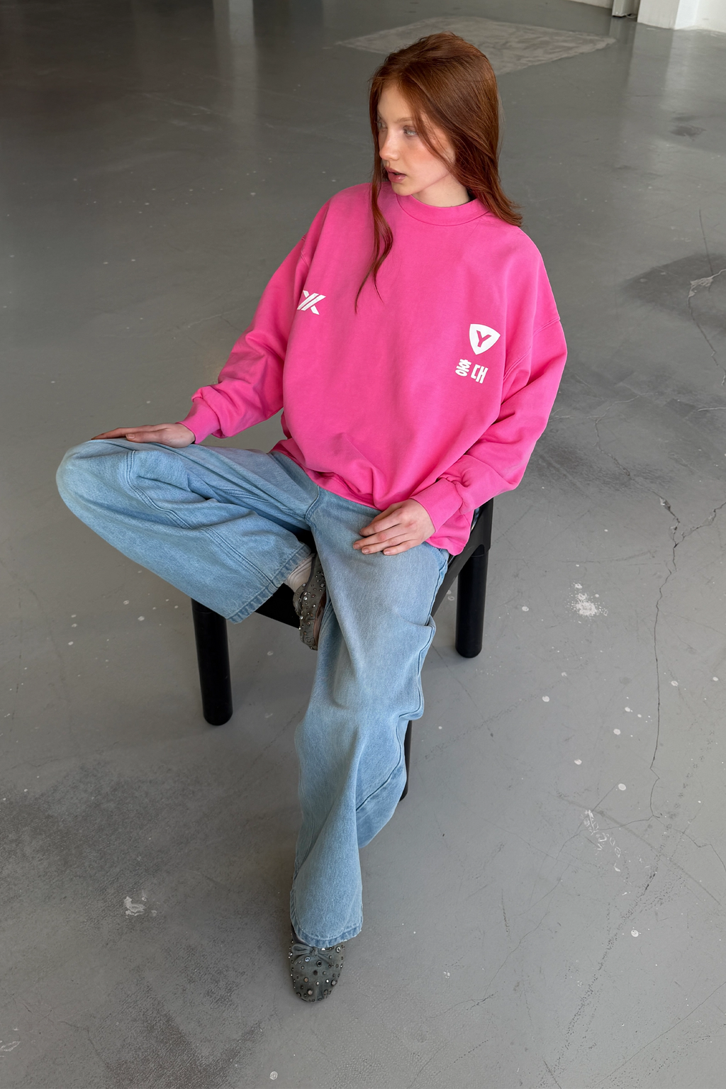 RUBER "HONGDAE" CREWNECK