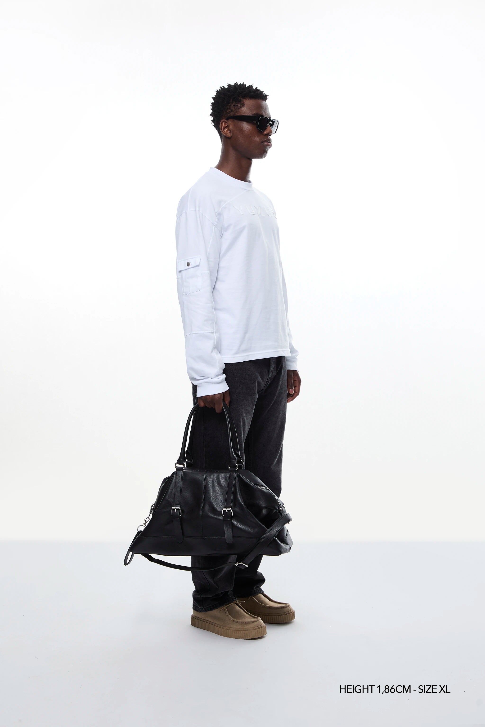 BLACK "VOYAGER" LEATHER BAG