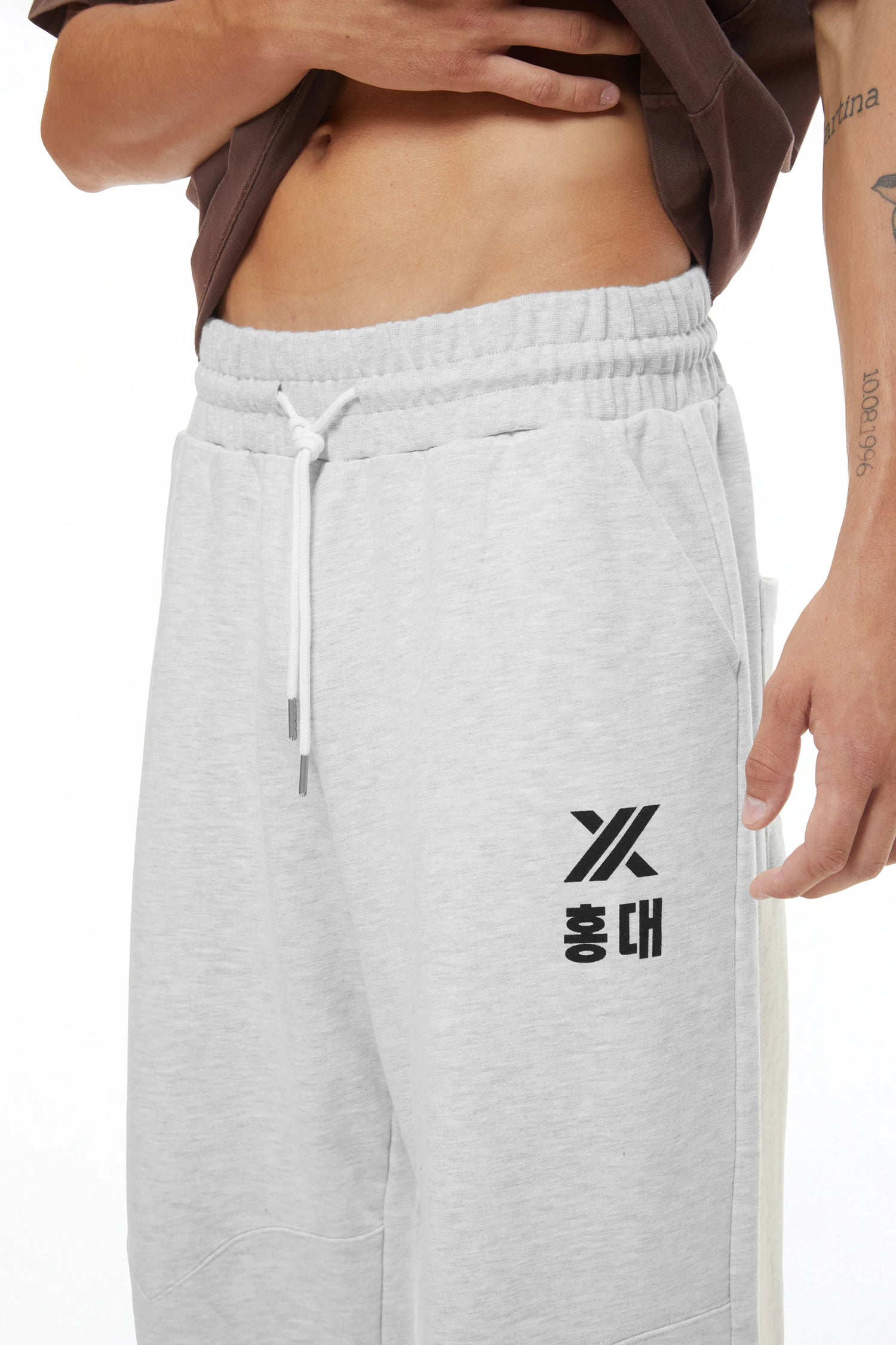 SILENT "HONGDAE" SWEATPANTS