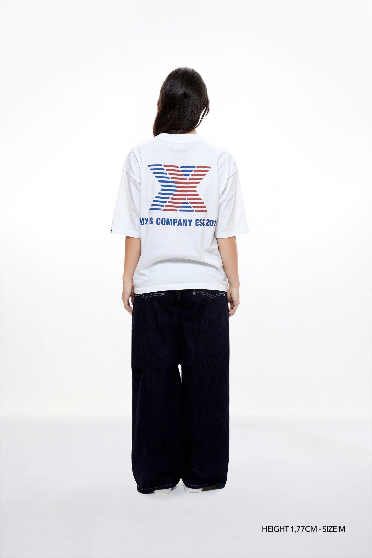 TUNDRA "LE CLUB" T-SHIRT